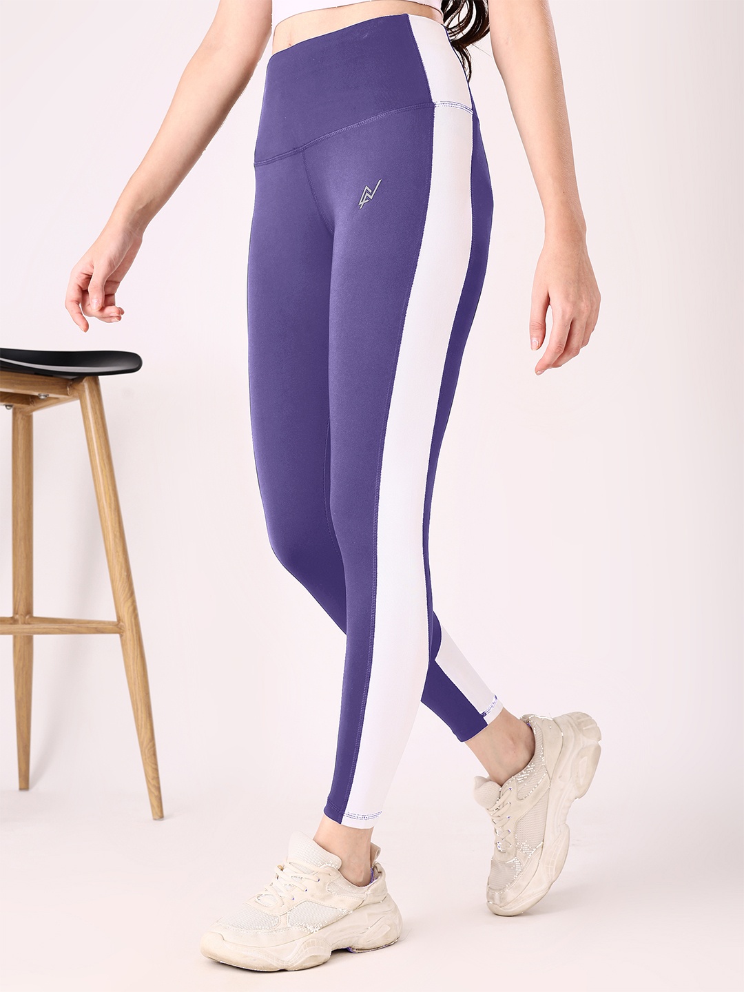 

NEXSUS Colourblocked Ankle-Length Yoga Tights, Lavender
