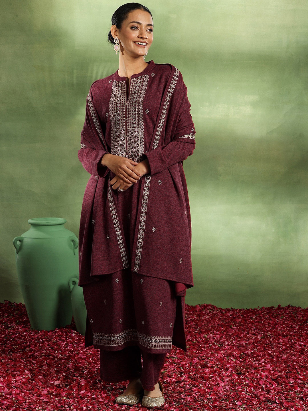 

Libas Floral Embroidered Thread Work Kurta with Trouser & Dupatta, Red