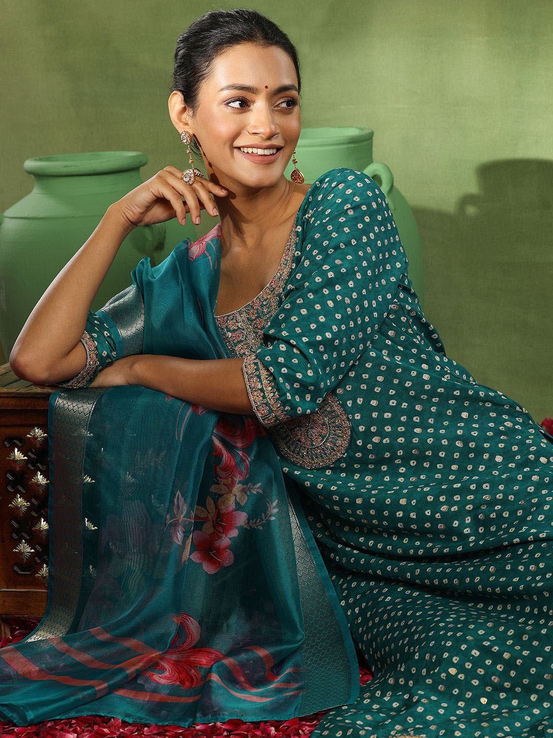 

Libas Bandhani Embroidered Sequinned Straight Kurta With Trouser & Dupatta, Green