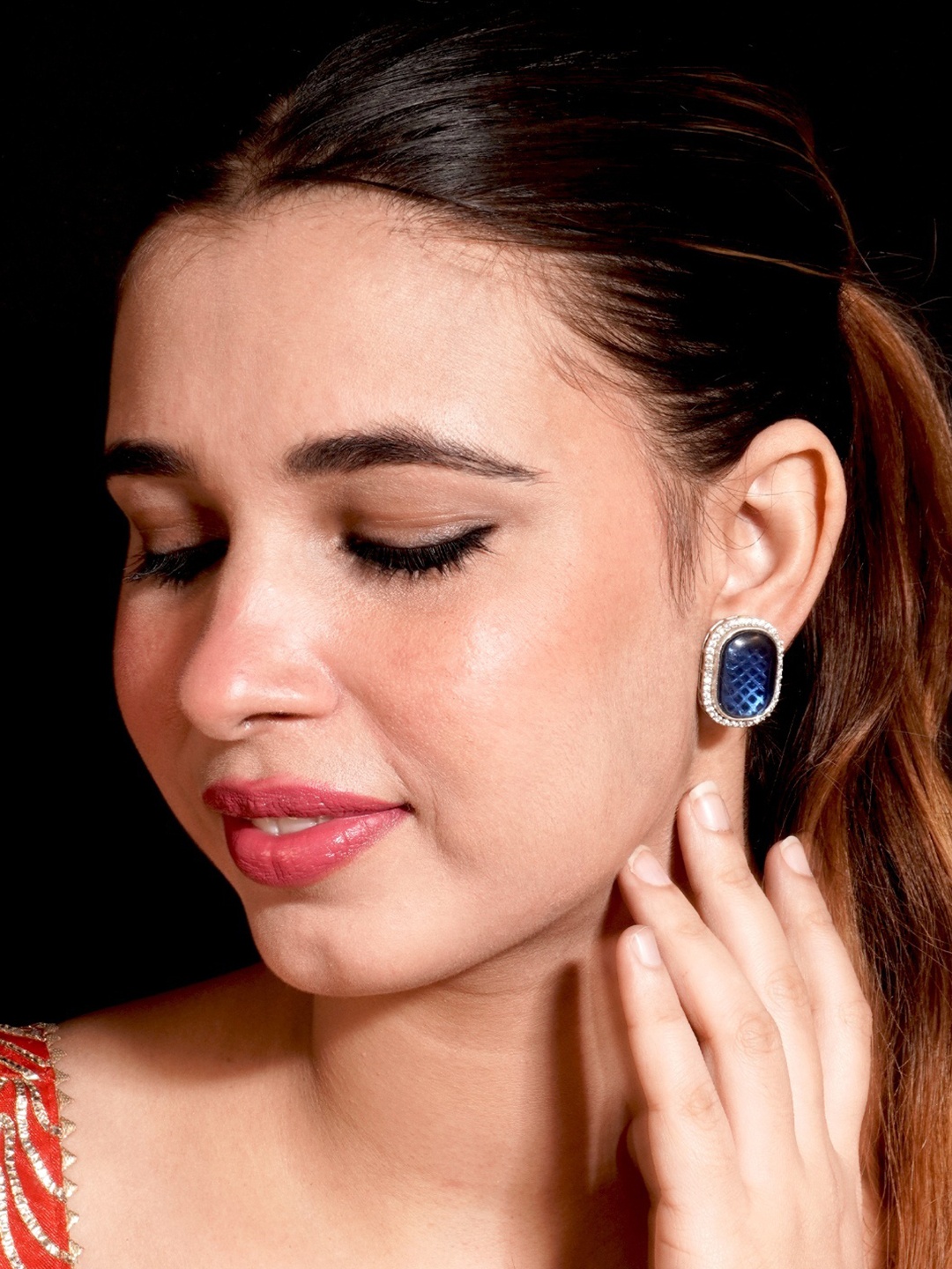

Niscka Silver-Plated Zircon Contemporary Studs, Blue