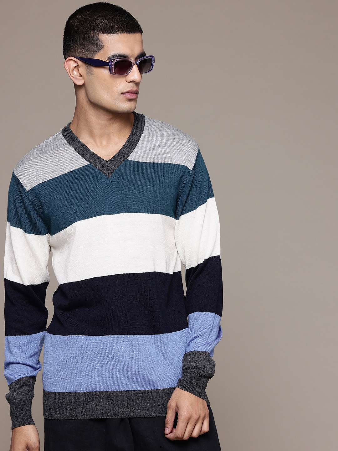 

The Roadster Lifestyle Co. Colourblocked Horizontal Striped Pullover, Grey
