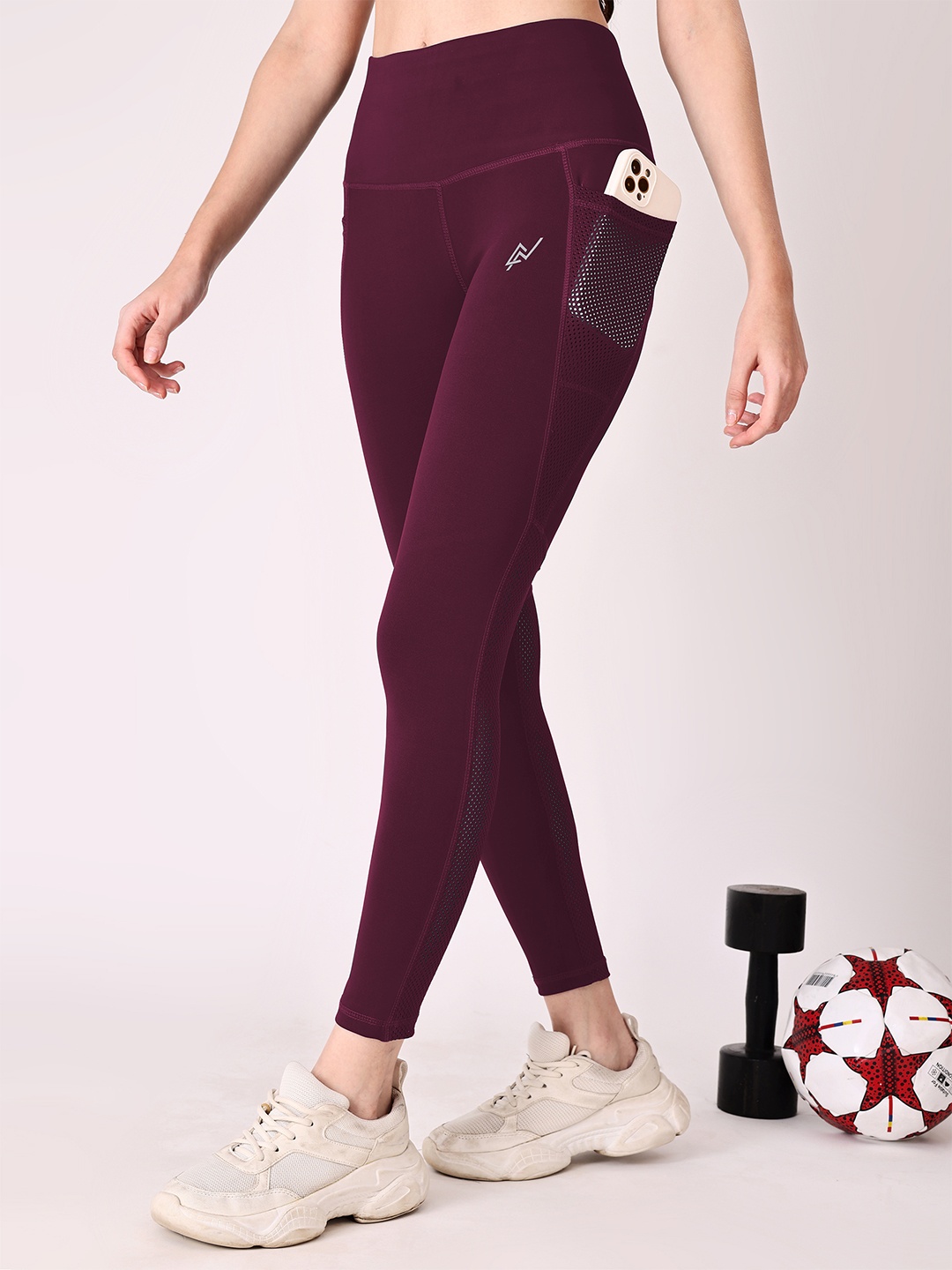 

NEXSUS Ankle-Length Yoga Tights, Maroon