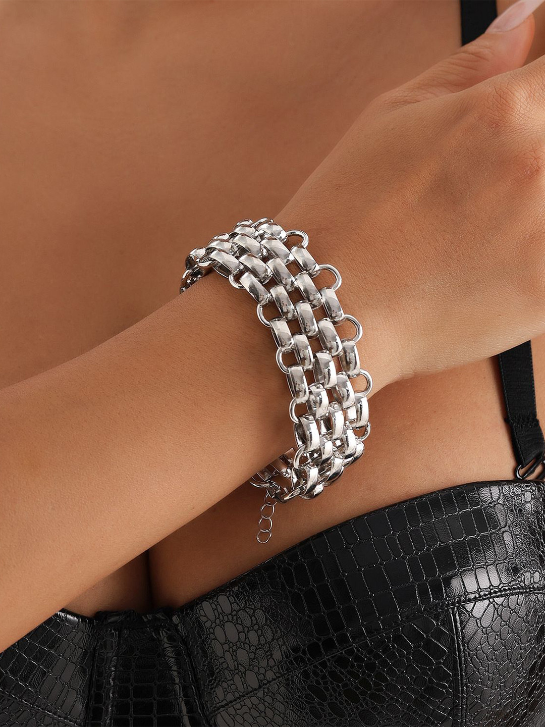 

Just Lil Things Women Cuff Bracelet, Silver