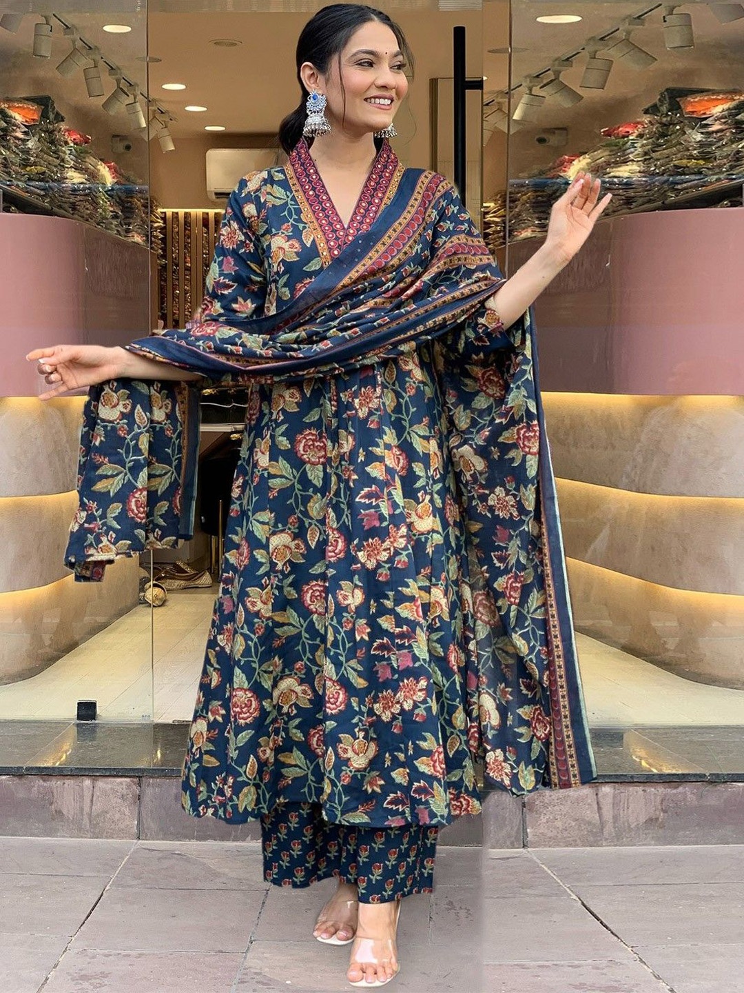 

Parth Fab Women Ethnic Motifs Printed Regular Kurta with Palazzos & With Dupatta, Navy blue