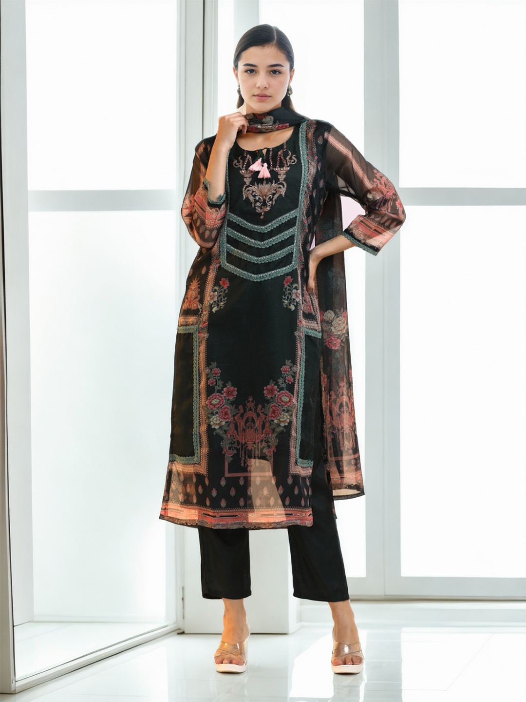 

Jaipur Kurti Women Floral Embroidered Regular Beads and Stones Kurta with Trousers & With Dupatta, Green