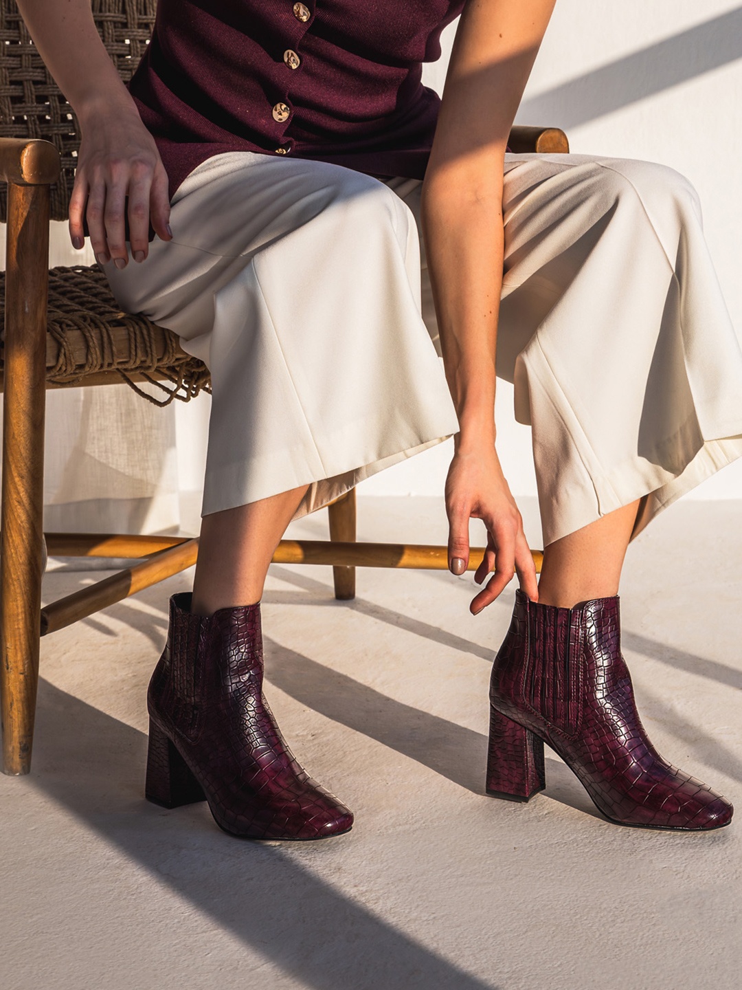 

Saint G Women Casual Block-Heeled Boots, Burgundy