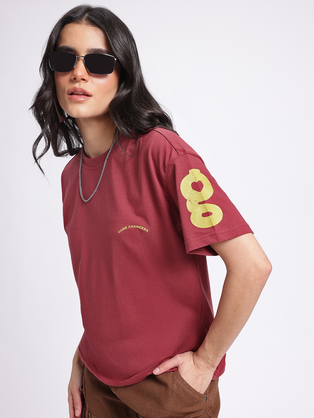 

glitchez Street Staple Drop-Shoulder Relaxed T-shirt, Maroon