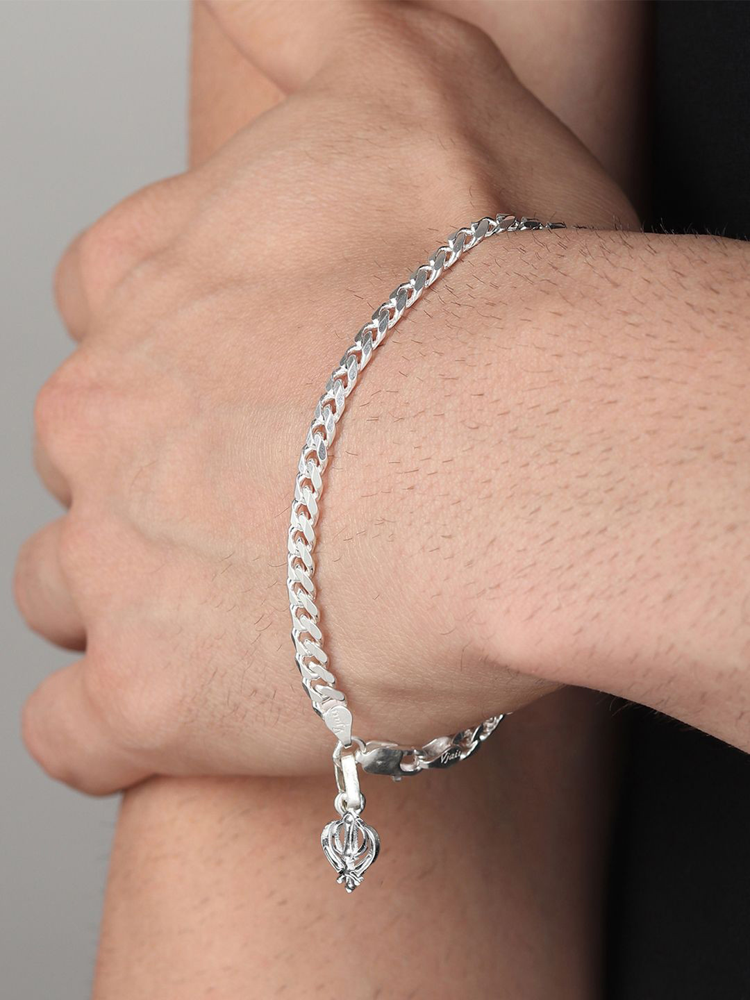 

AKSHAT SAPPHIRE Men 92.5 Sterling Silver Sardar Symbol Pendant With Charm Bracelet