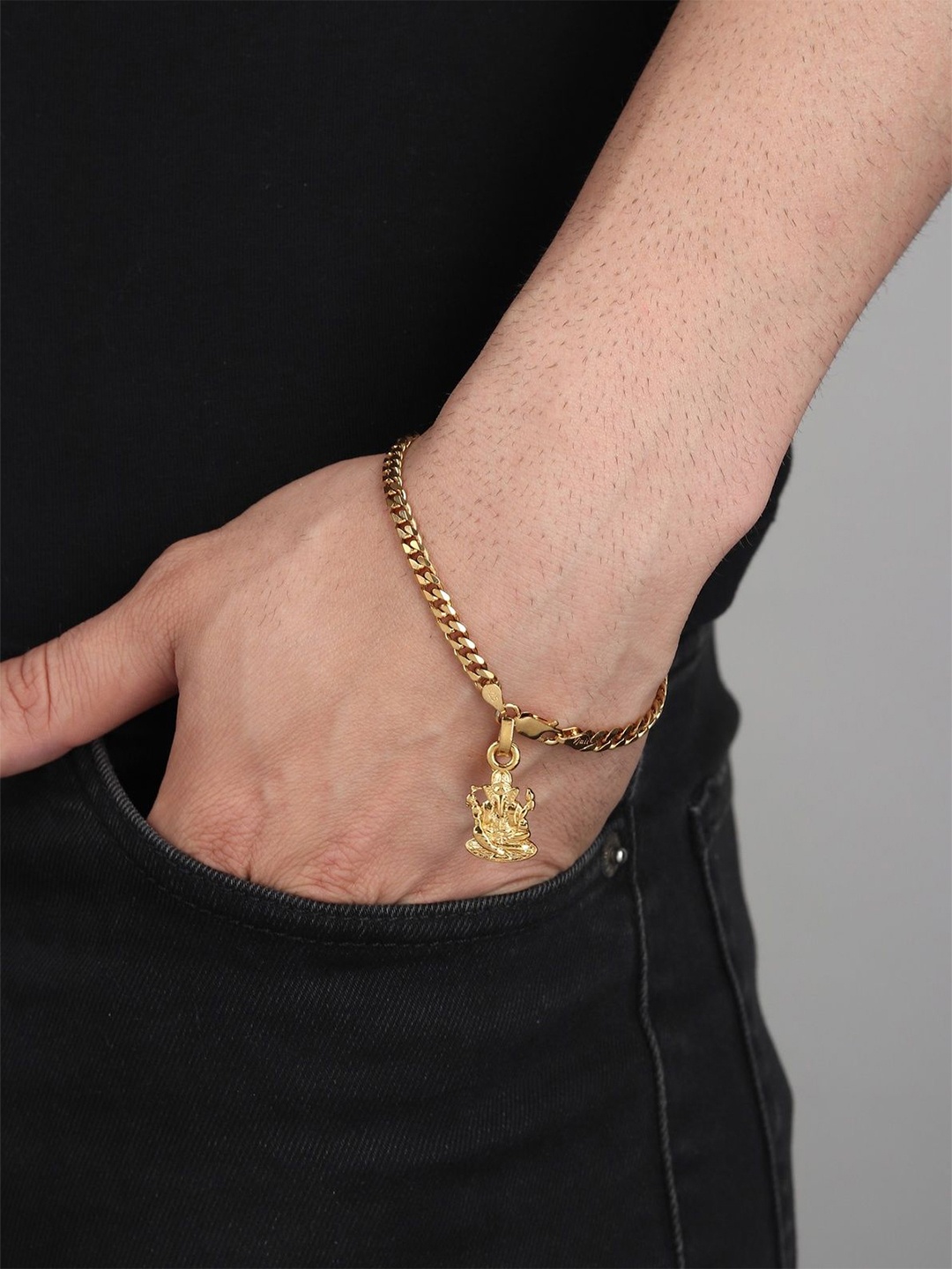 

AKSHAT SAPPHIRE Men Gold Plated 92.5 Sterling Silver God Ganesh Link Bracelet