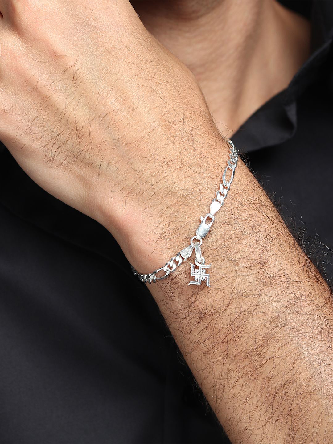 

AKSHAT SAPPHIRE Men Sterling Silver Link Bracelet With God Swastik Pendant