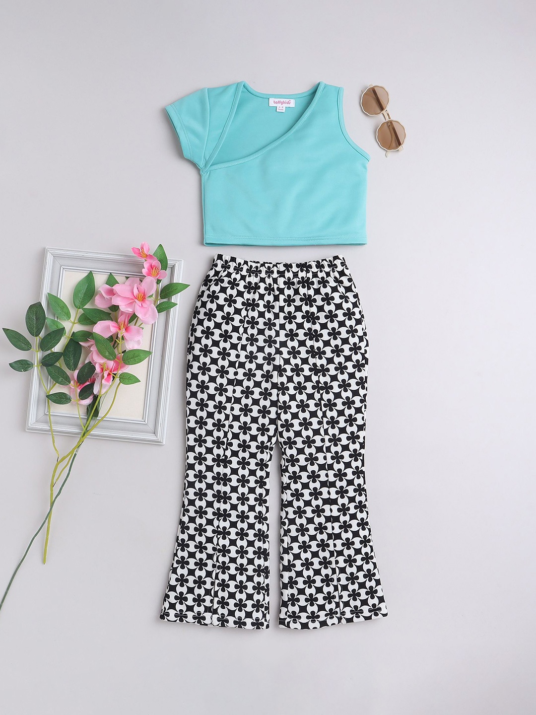 

taffykids Girls Asymmetrical Neck Crop top Top With Printed Trousers, Blue
