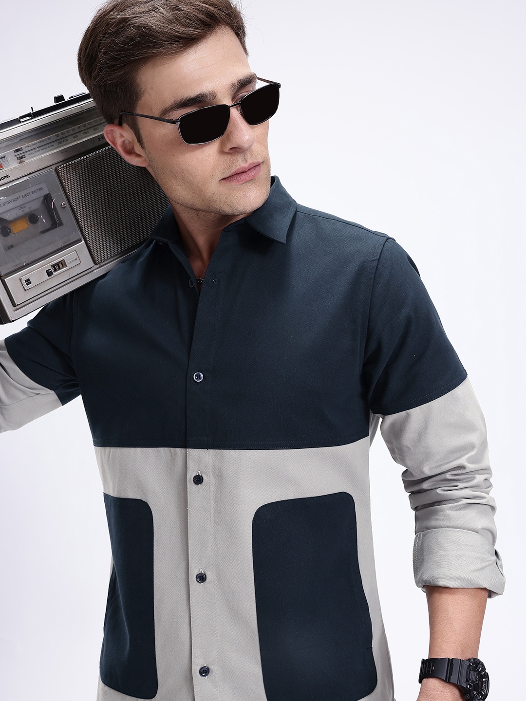 

Kook N Keech Standard Colourblocked Casual Shirt with Contrast Pockets, Navy blue