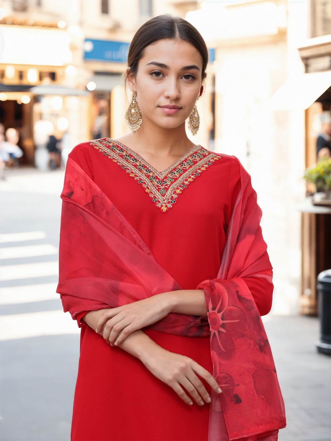 

Jaipur Kurti Women Ethnic Motifs Embroidered Regular Kurta with Trousers & With Dupatta, Red