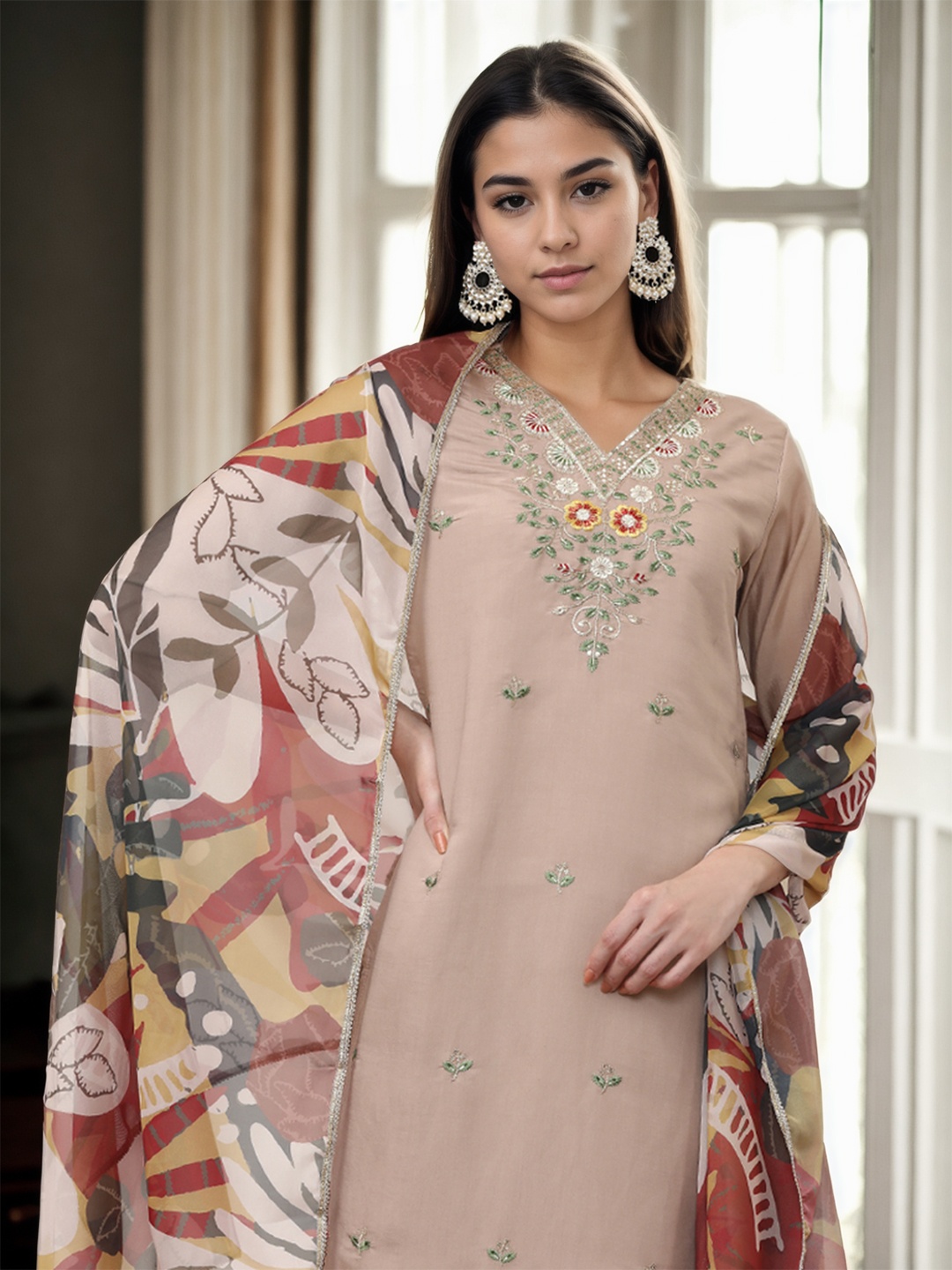 

Jaipur Kurti Women Floral Embroidered Regular Thread Work Kurta with Trousers & With Dupatta, Grey