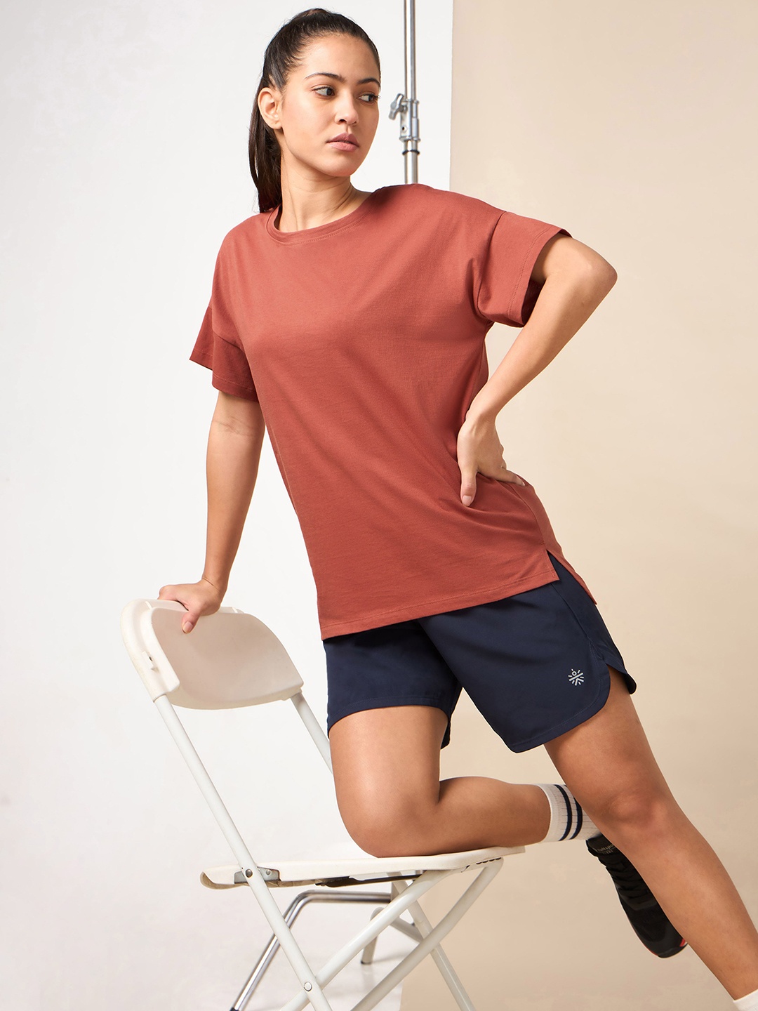 

CULT Women's Rust Relaxed Leisure T-shirt