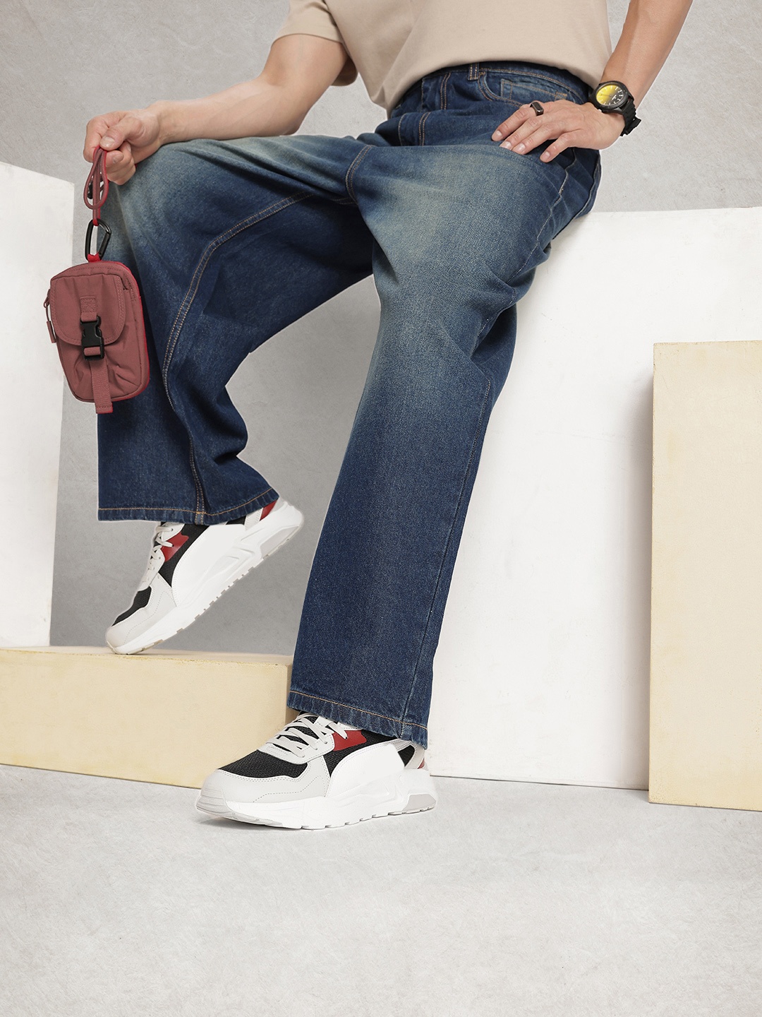 

WROGN Men Baggy Heavy Fade Pure Cotton Jeans, Blue