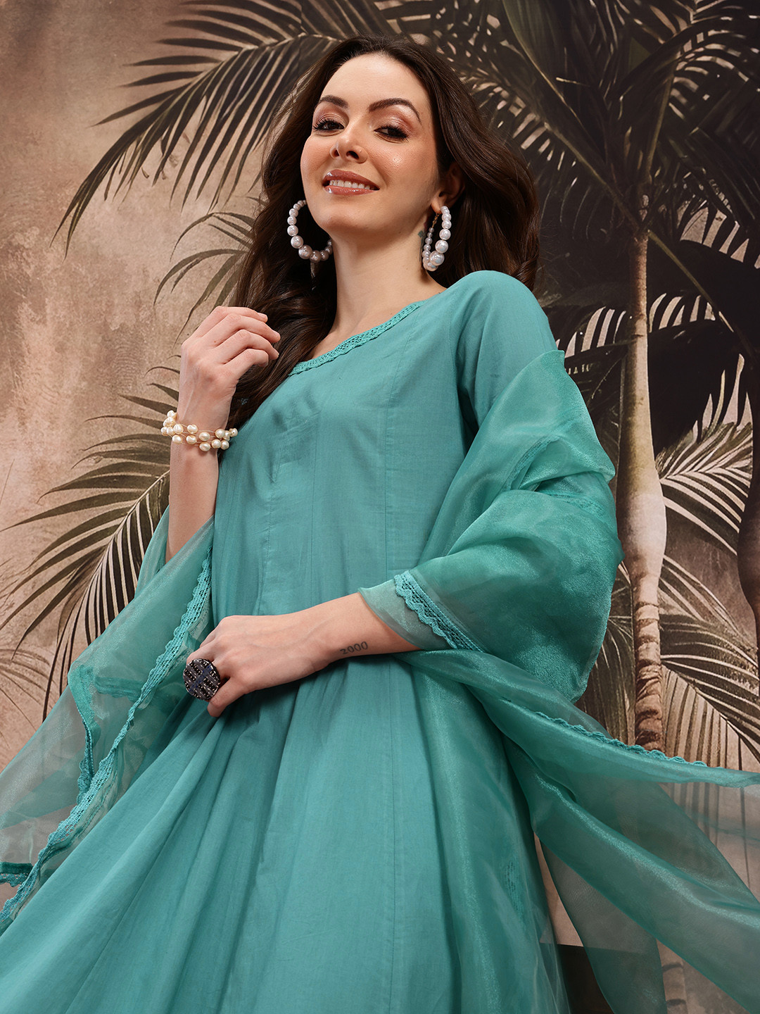 

Sangria Regular Pure Cotton Kurta With Palazzos & Dupatta, Blue