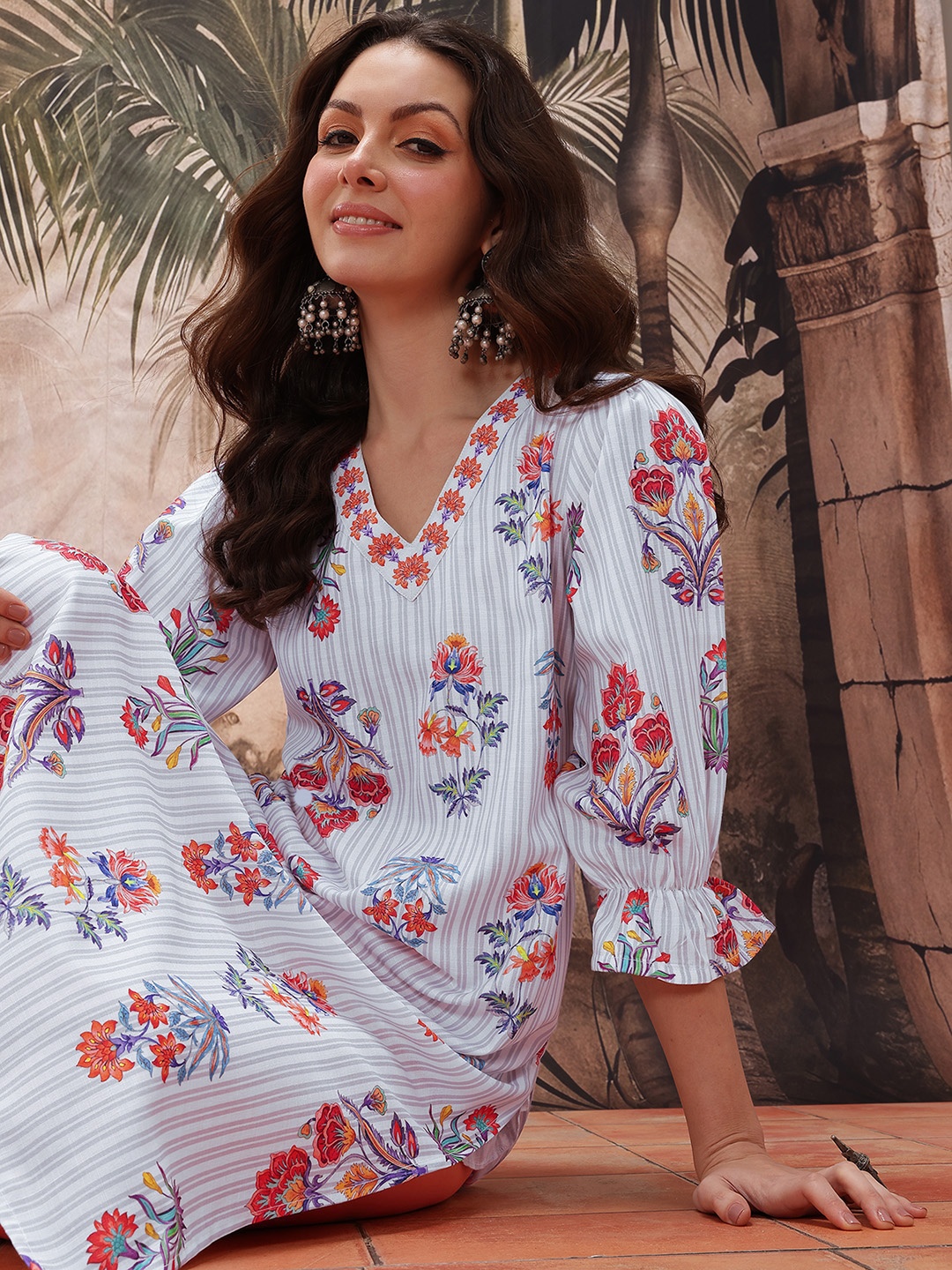 

Sangria Floral Printed Bell Sleeves Floral Kurta, White