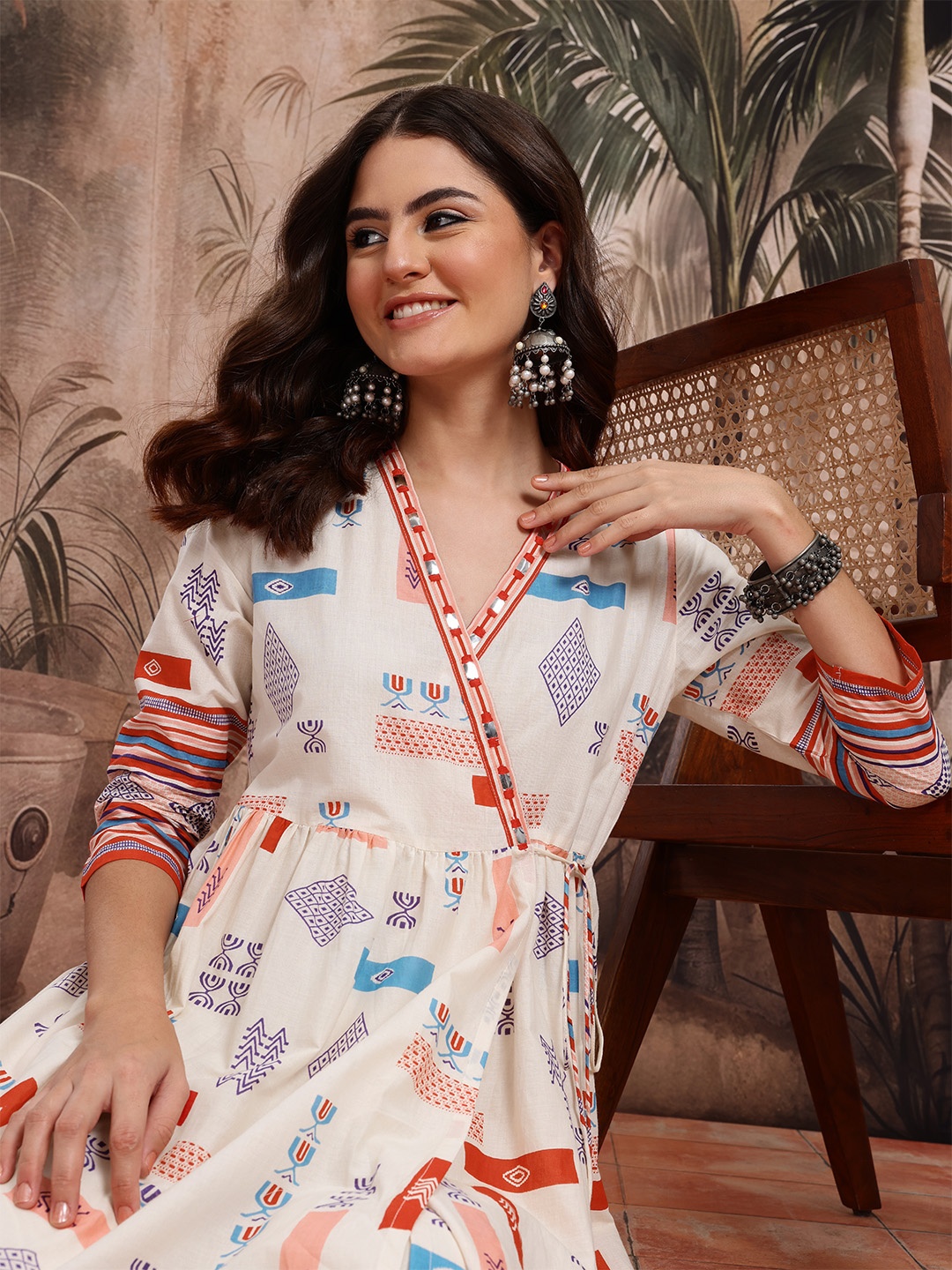 

Sangria Women Tribal Printed Angrakha Pure Cotton Kurta with Trousers, Off white