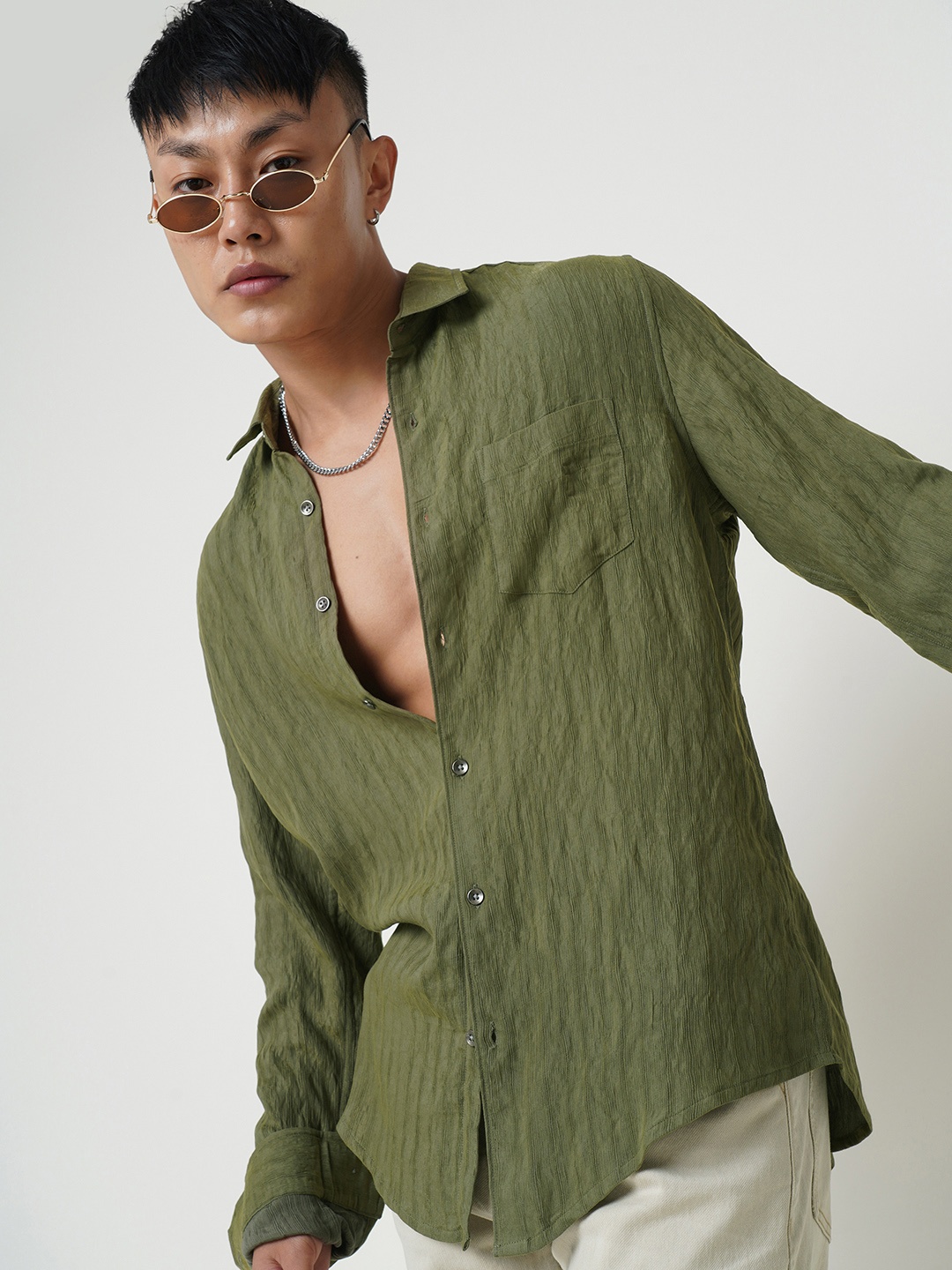 

VASTRADO Men Classic Slim Fit Opaque Casual Shirt, Olive