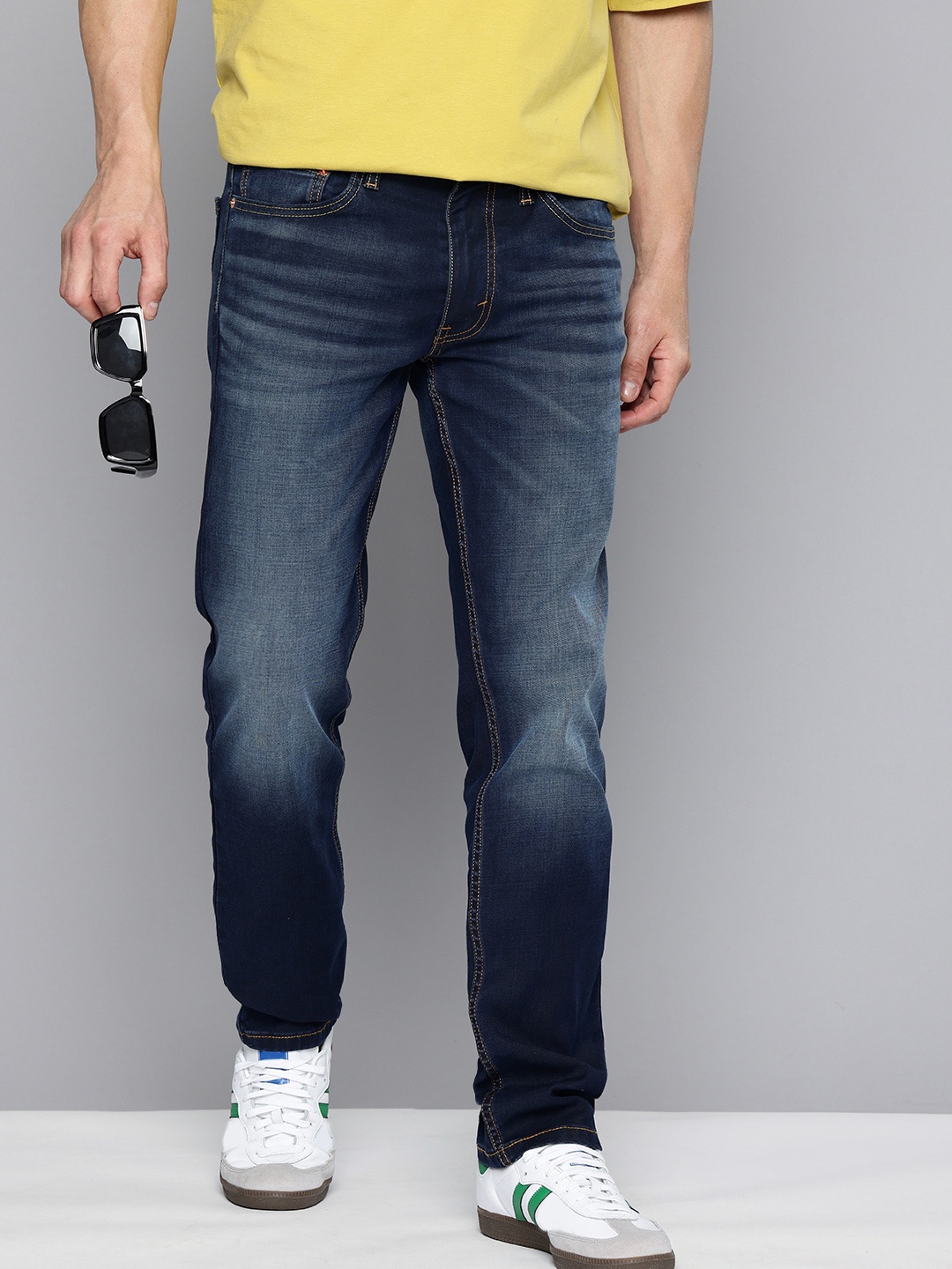 

Levis Men 511 Slim Fit Light Fade Stretchable Jeans, Blue