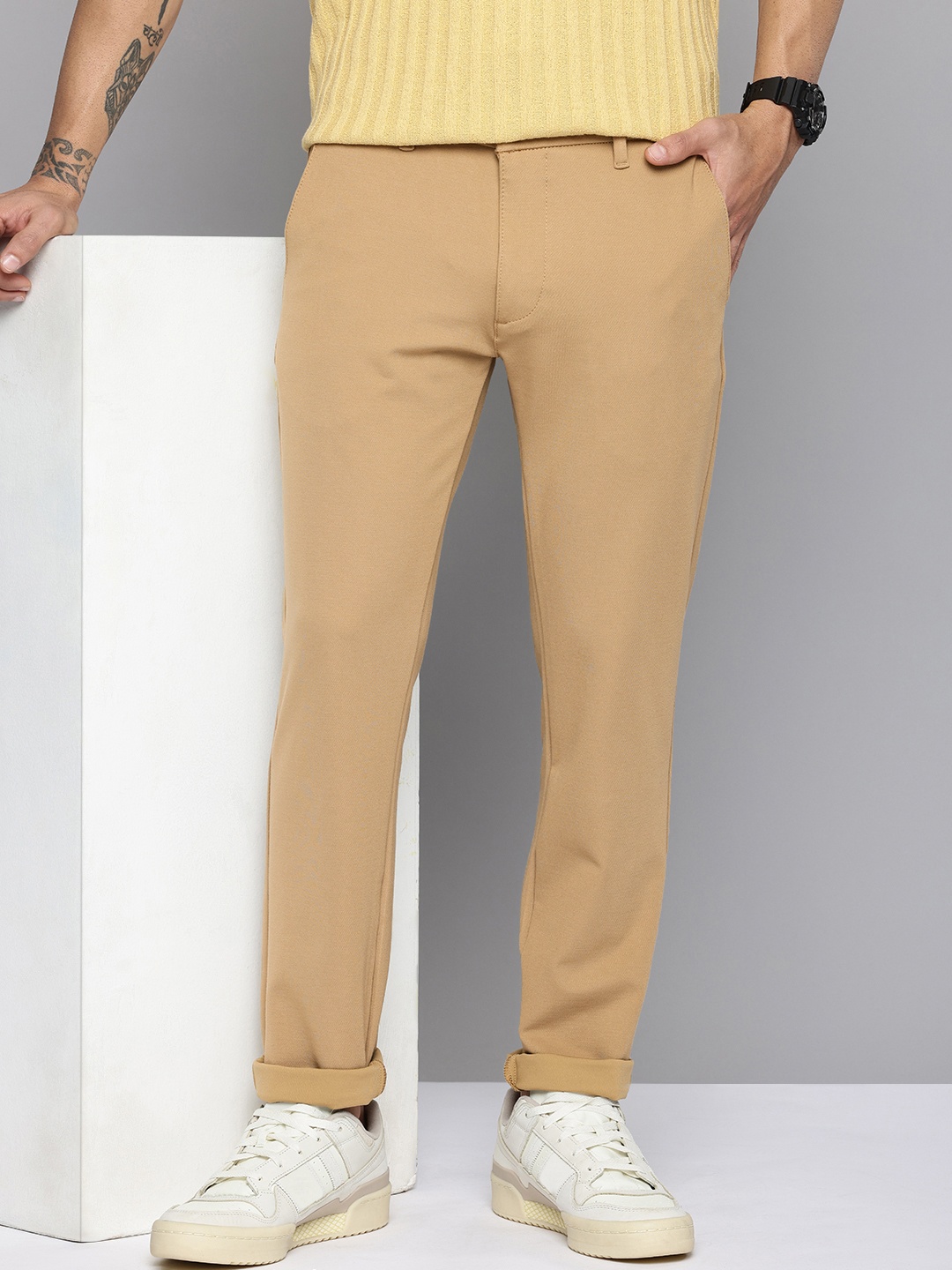 

Levis Men Slim Fit Trousers, Khaki