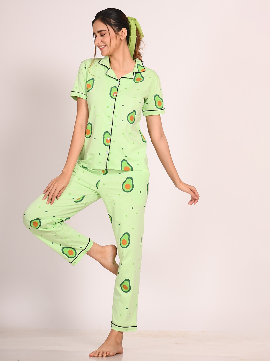 

NAP STORY Avocado Printed Half Sleeves Shirt and Pyjama Nightsuit Set, Green