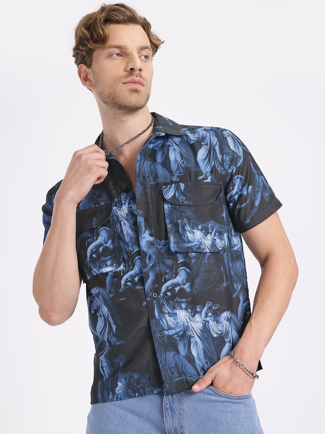 

glitchez Divine Touch Relaxed Fit Shirt, Black