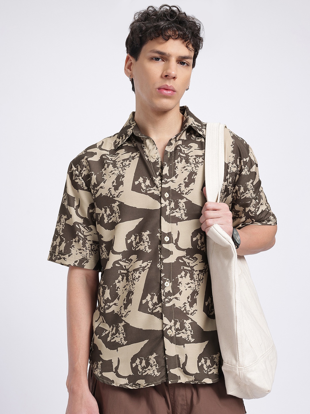 

glitchez Abstract Patterns Striped Relaxed Fit Shirt, Brown