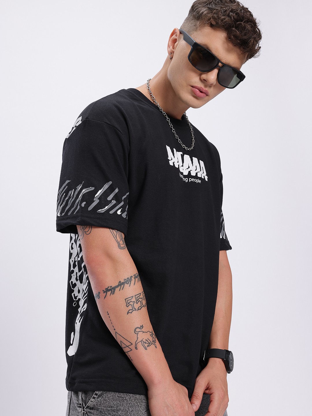

glitchez Retro Revival Printed Oversized Fit T-shirt, Black