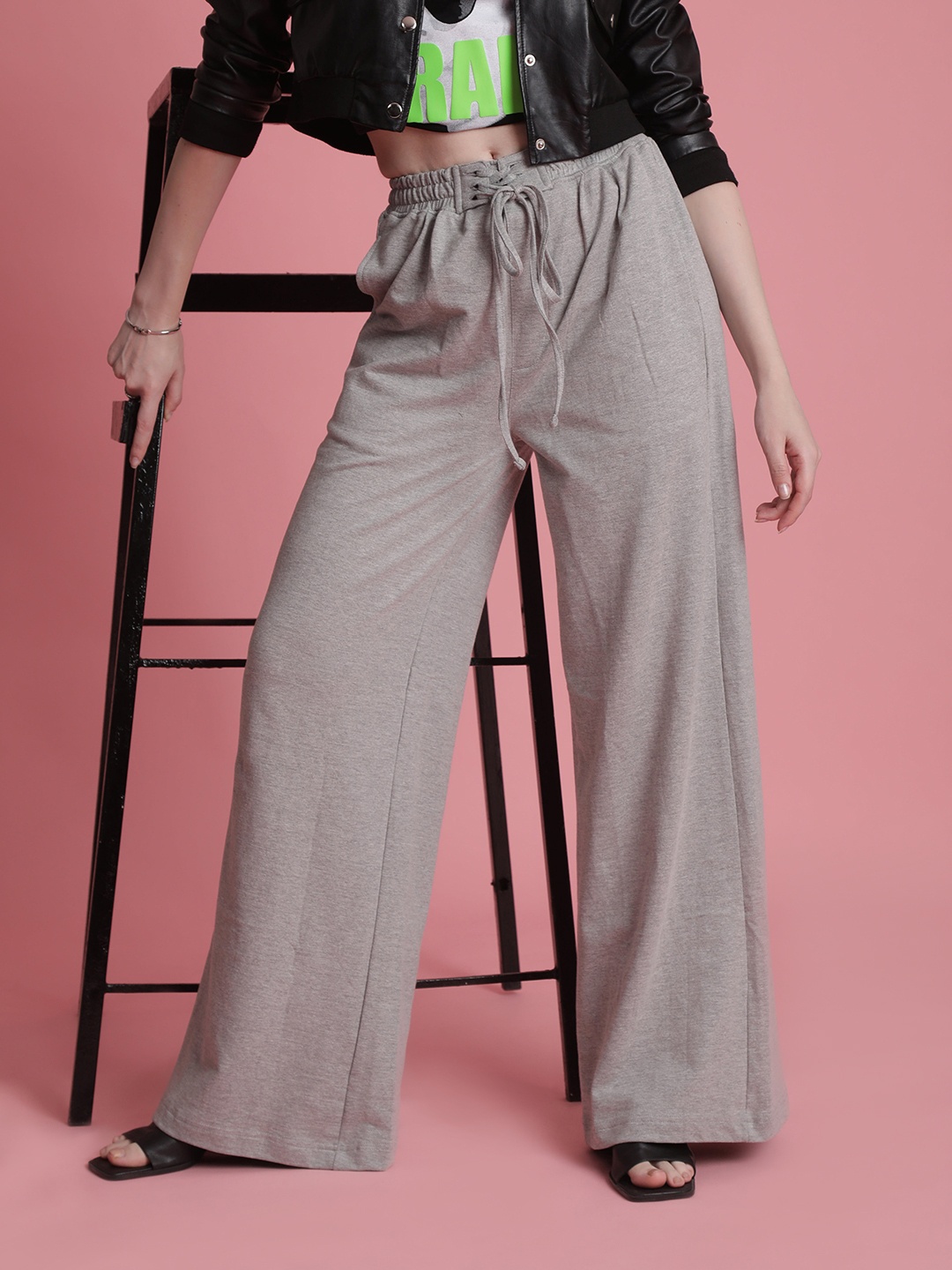 

Bene Kleed Women Wide leg Trousers with Waist Band Detailing, Grey melange