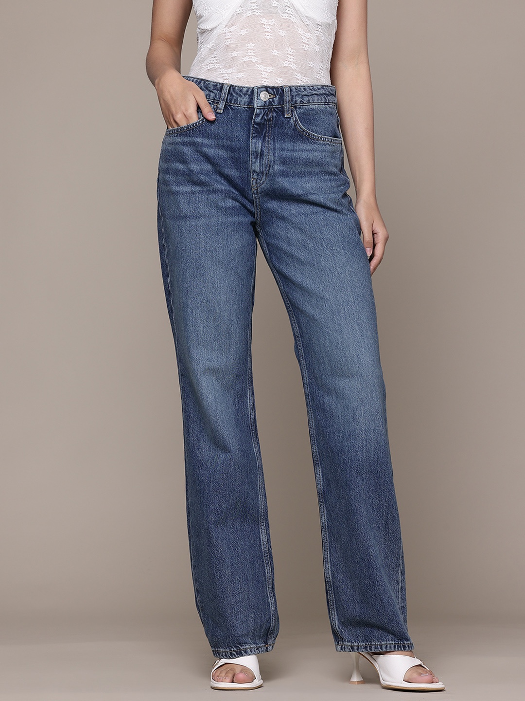 

MANGO Women Pure Cotton Straight Fit Jeans, Blue
