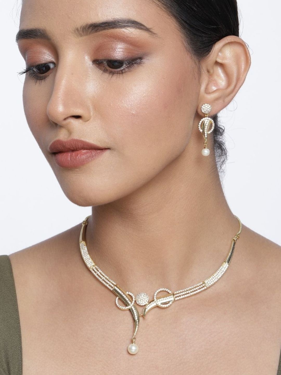 

Anouk Gold-Plated Stone-Studded Jewellery Set