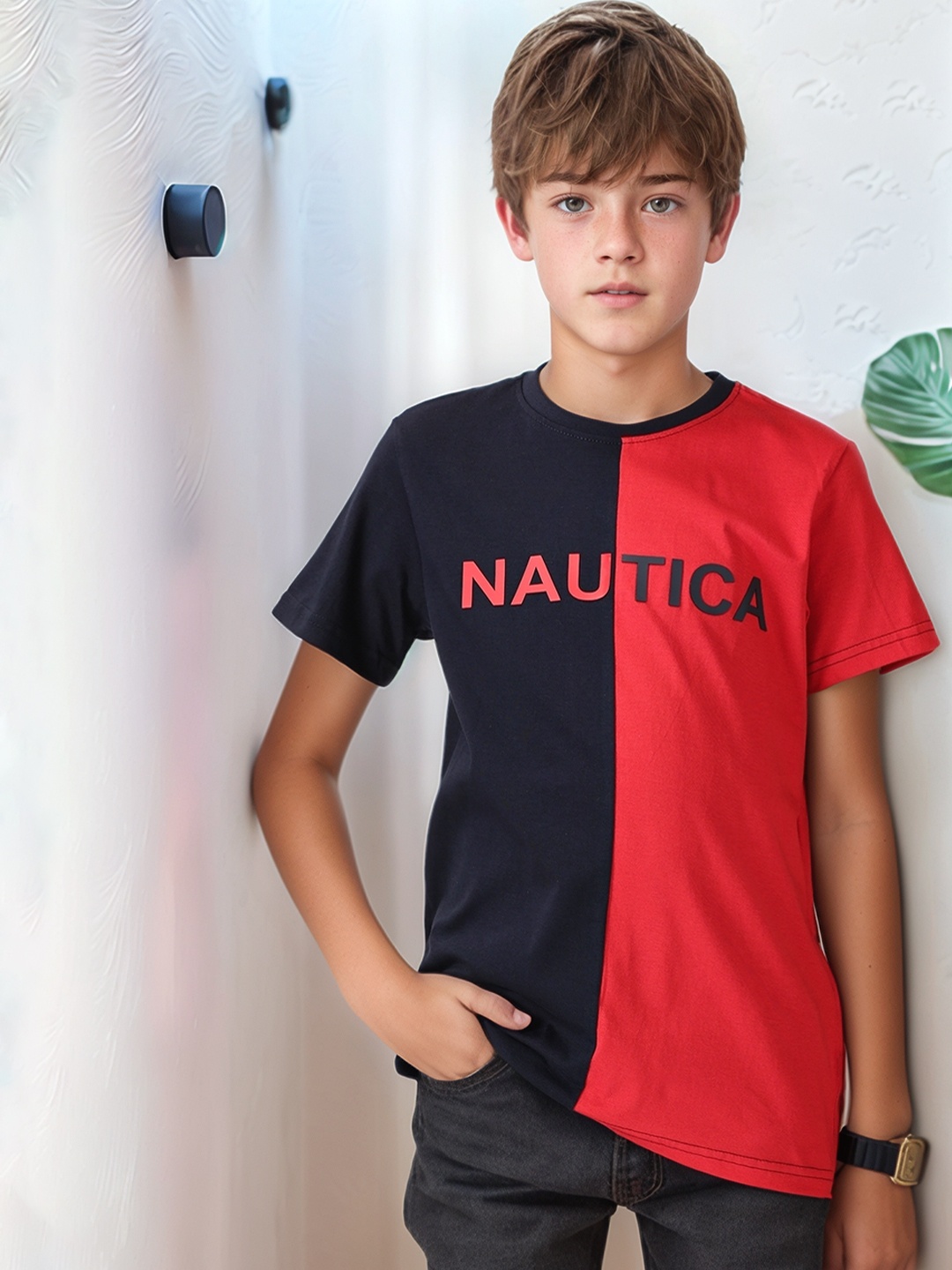 

Nautica Boys Colourblocked T-shirt, Navy blue