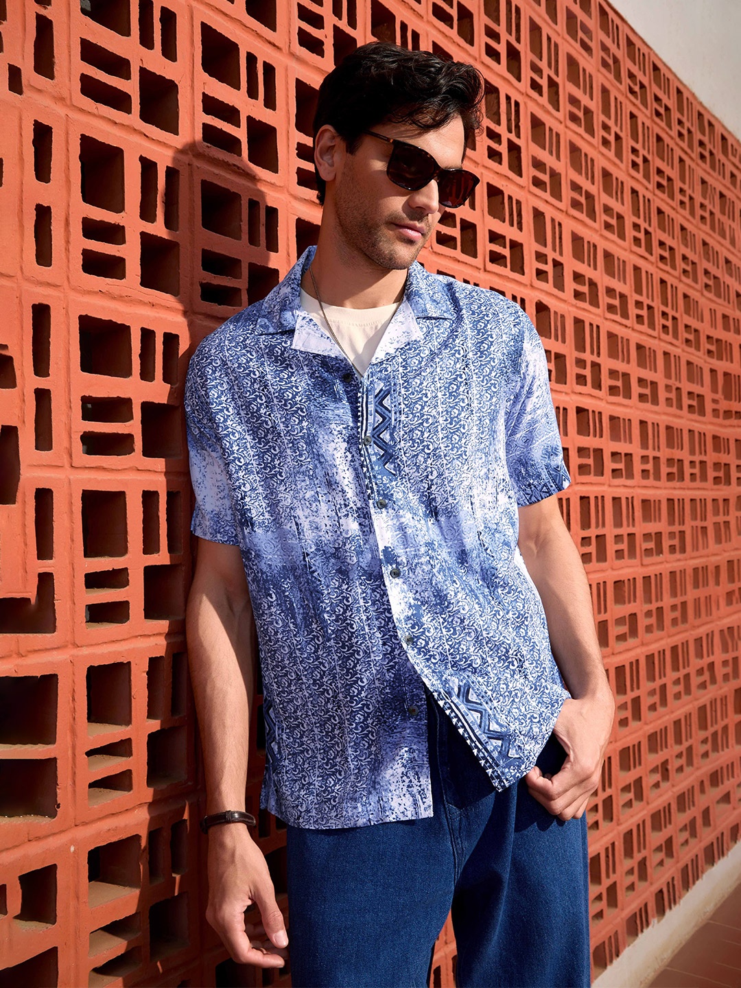 

WROGN Men Comfort Opaque Printed Casual Shirt, Blue