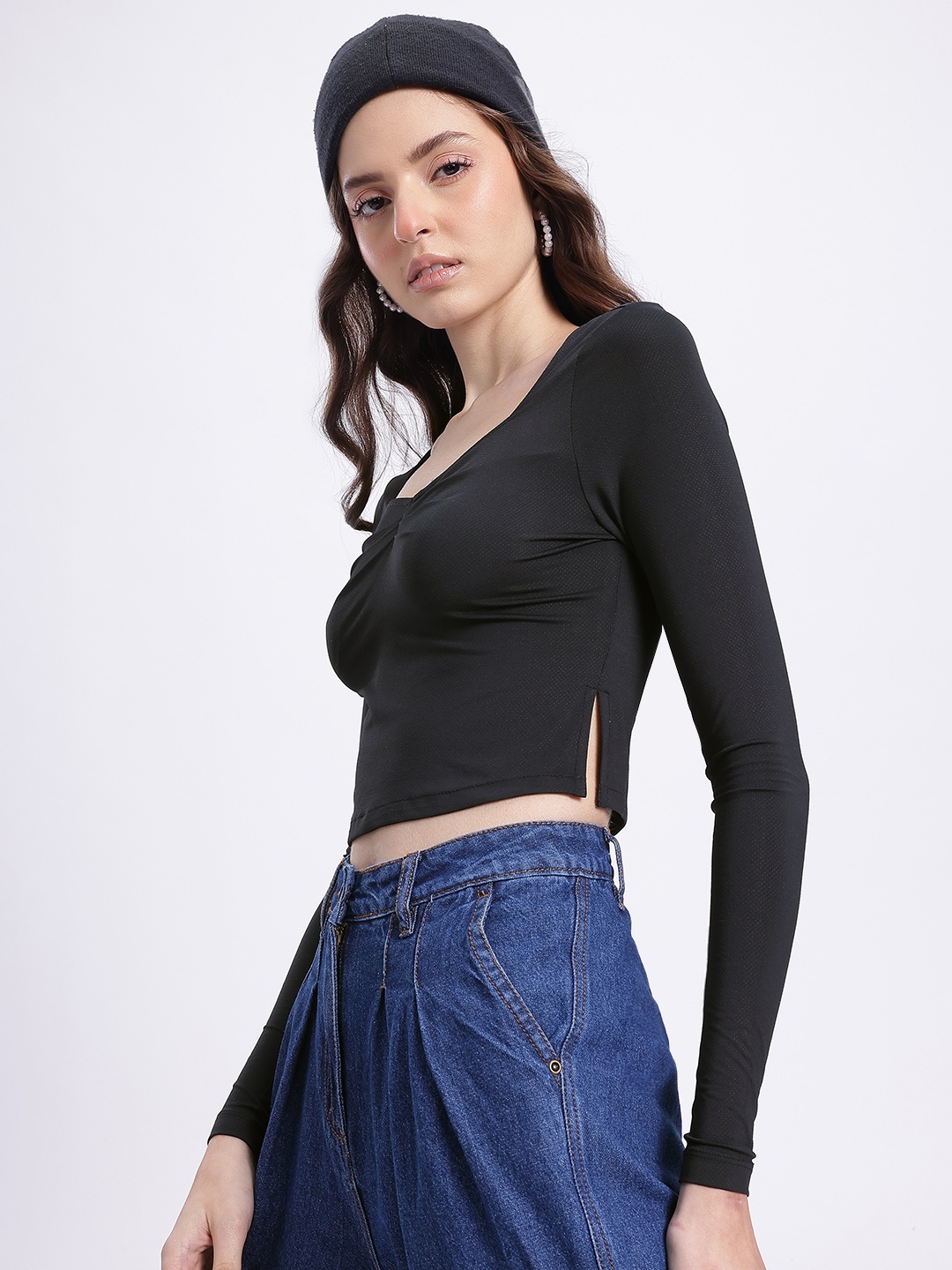 

glitchez Adorable Allure Slit Hem Ruched Cropped Top, Black