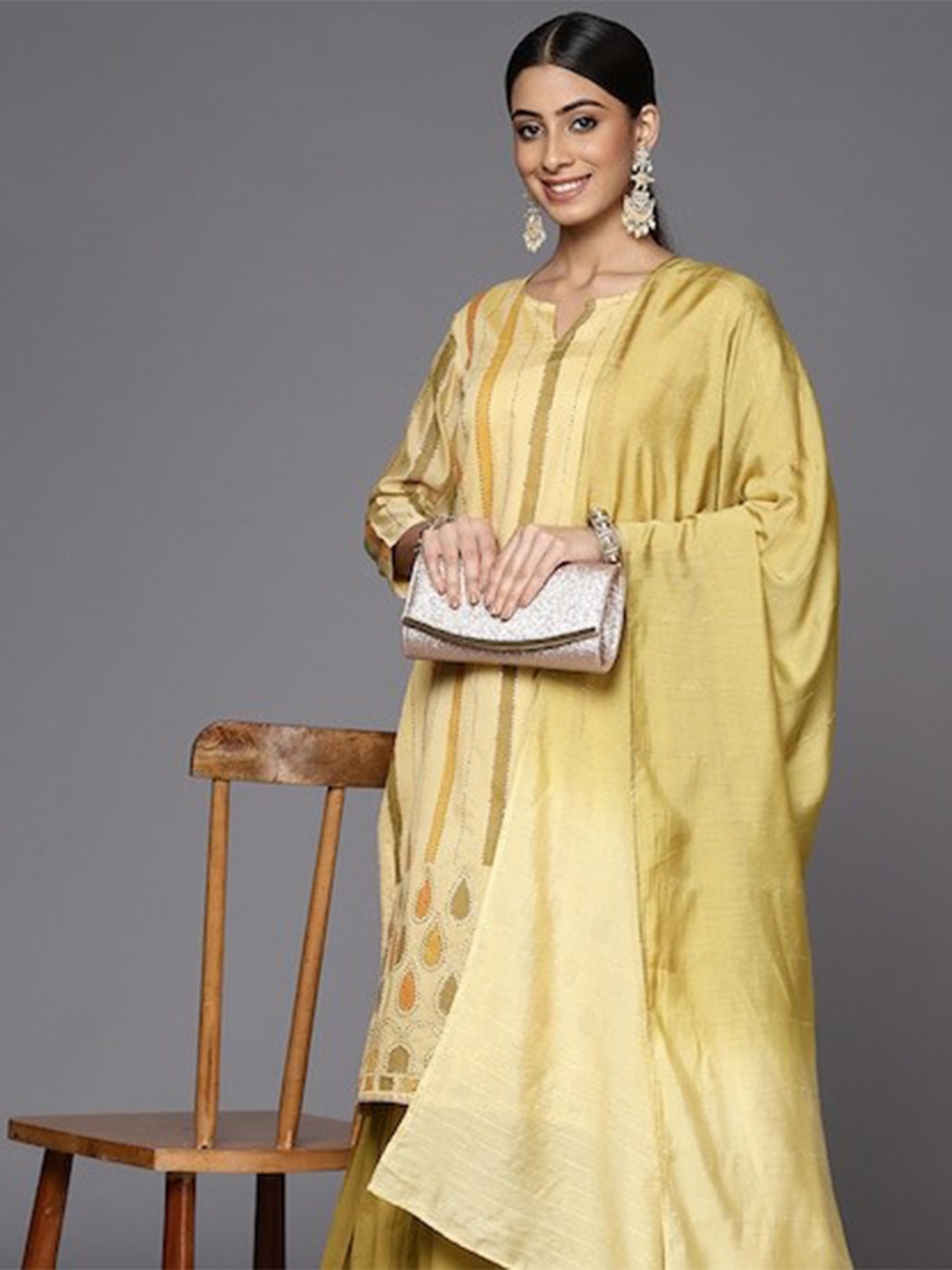 

Varanga Women Printed Regular Mukaish Kurta with Sharara & With Dupatta, Yellow