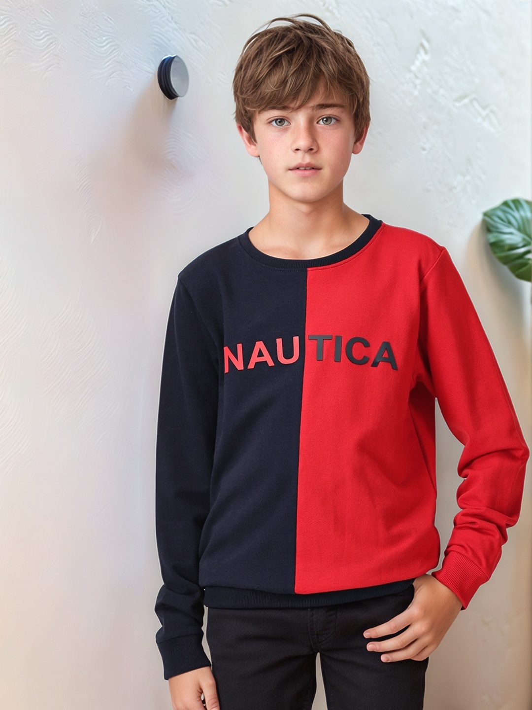 

Nautica Boys Colourblocked Sweatshirt, Navy blue