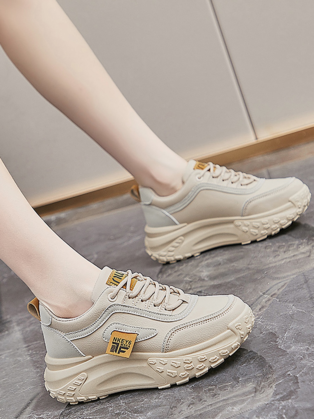 

LULU & SKY Women Textured PU Sneakers, Grey