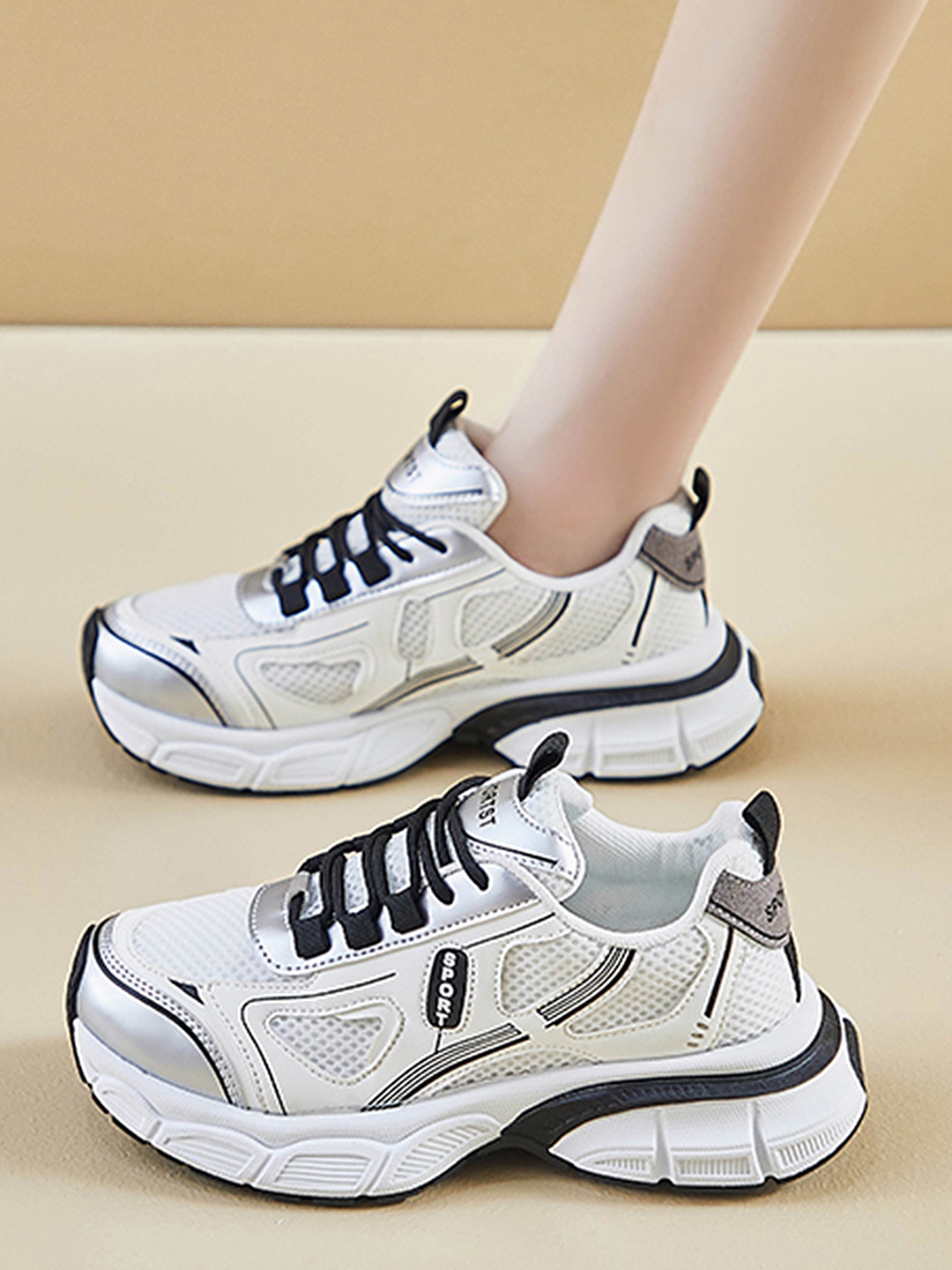 

LULU & SKY Women Colourblocked Lace-Ups Sneakers, Off white