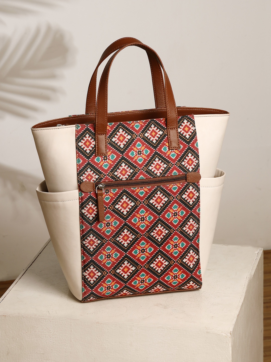 

Anouk Ethnic Motifs Printed PU Shoulder Bag with Swagger, Beige