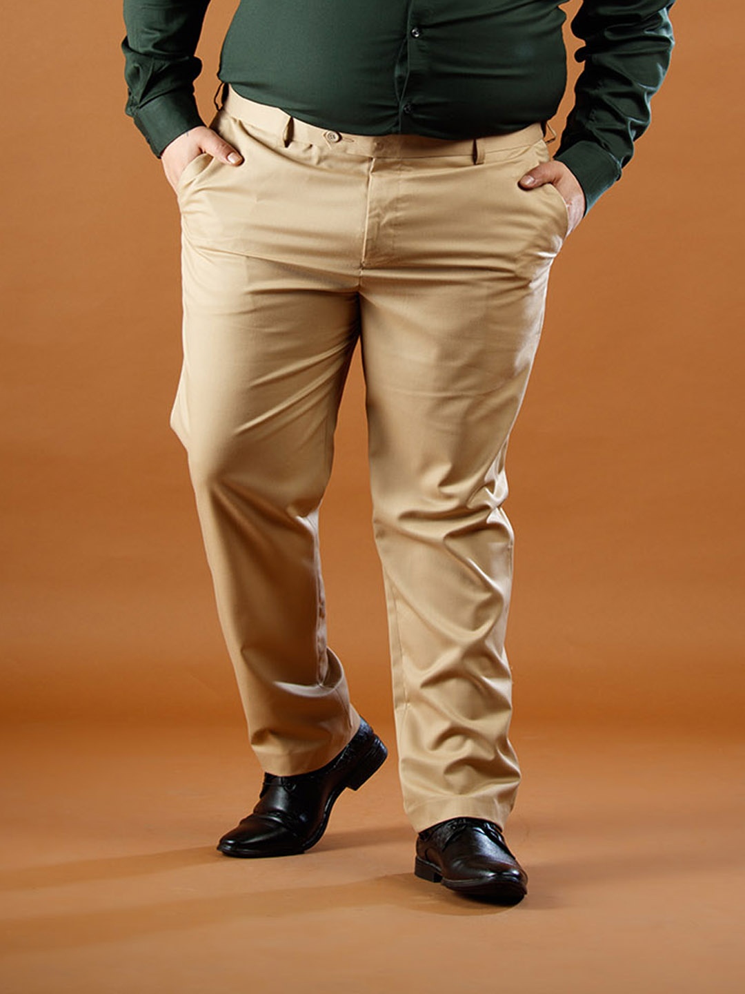 

Muffynn Men Plus Size Relaxed Straight Leg Straight Fit Mid-Rise Formal Trousers, Beige