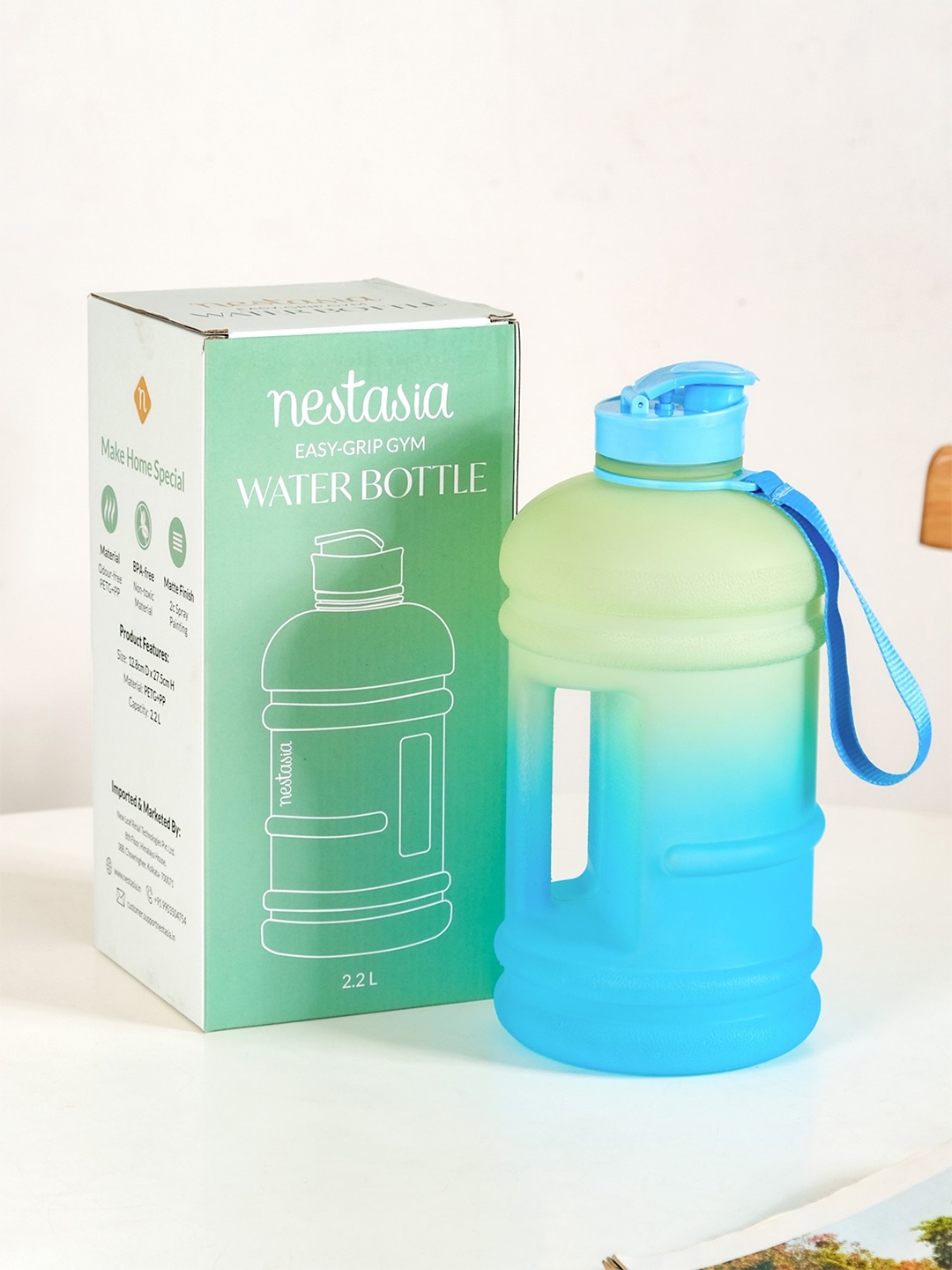 

Nestasia Blue & Green AquaBurst Water Bottle With Capacity Markers 2200ml