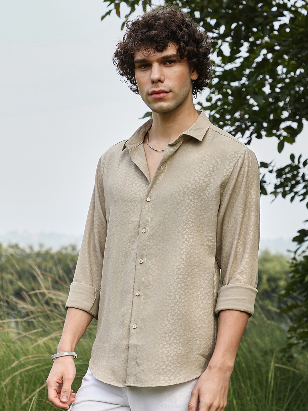 

Campus Sutra Men Comfort Opaque Casual Shirt, Grey