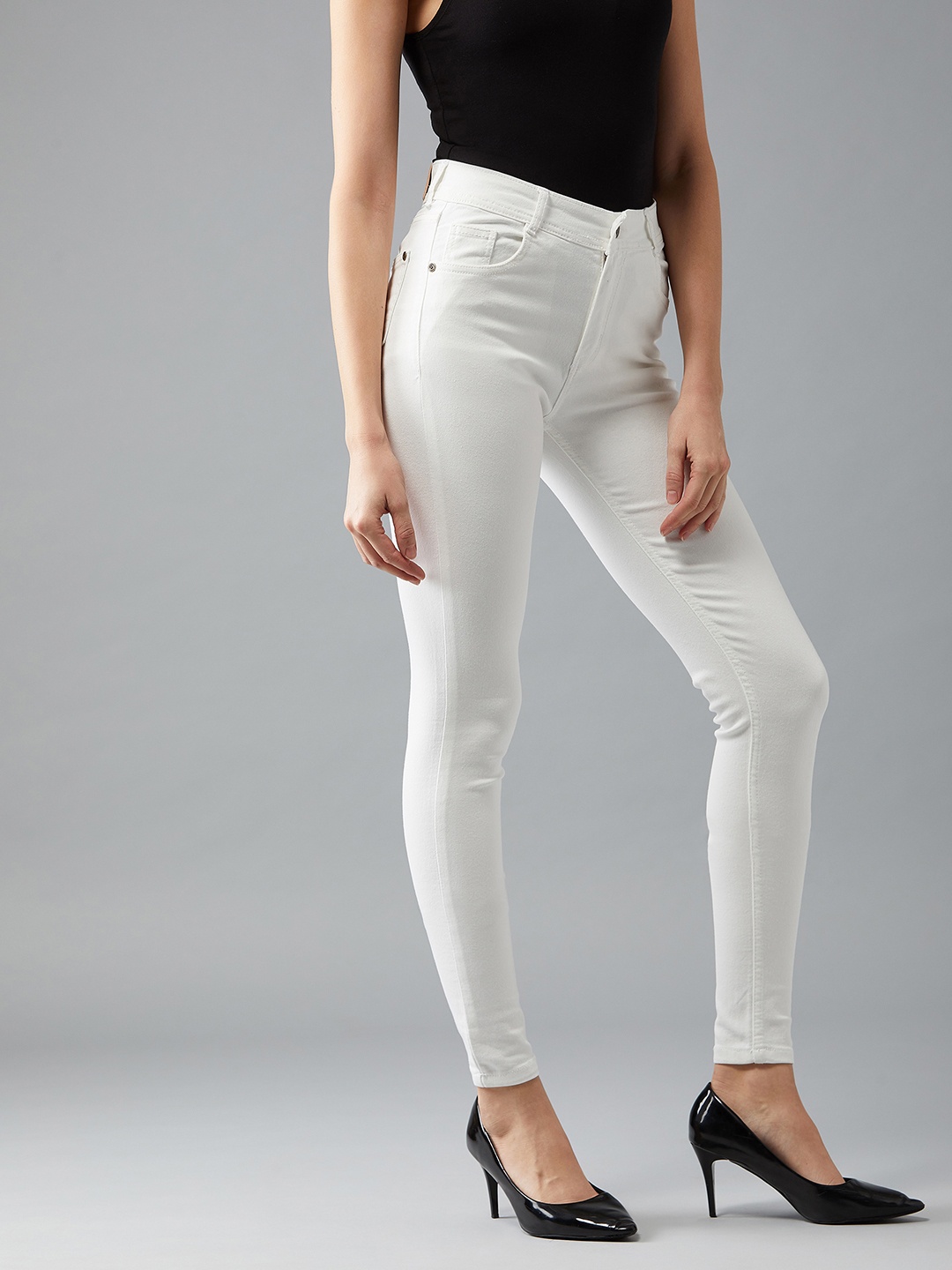 

DOLCE CRUDO Women Skinny Fit Stretchable Mid-Rise Jeans, White