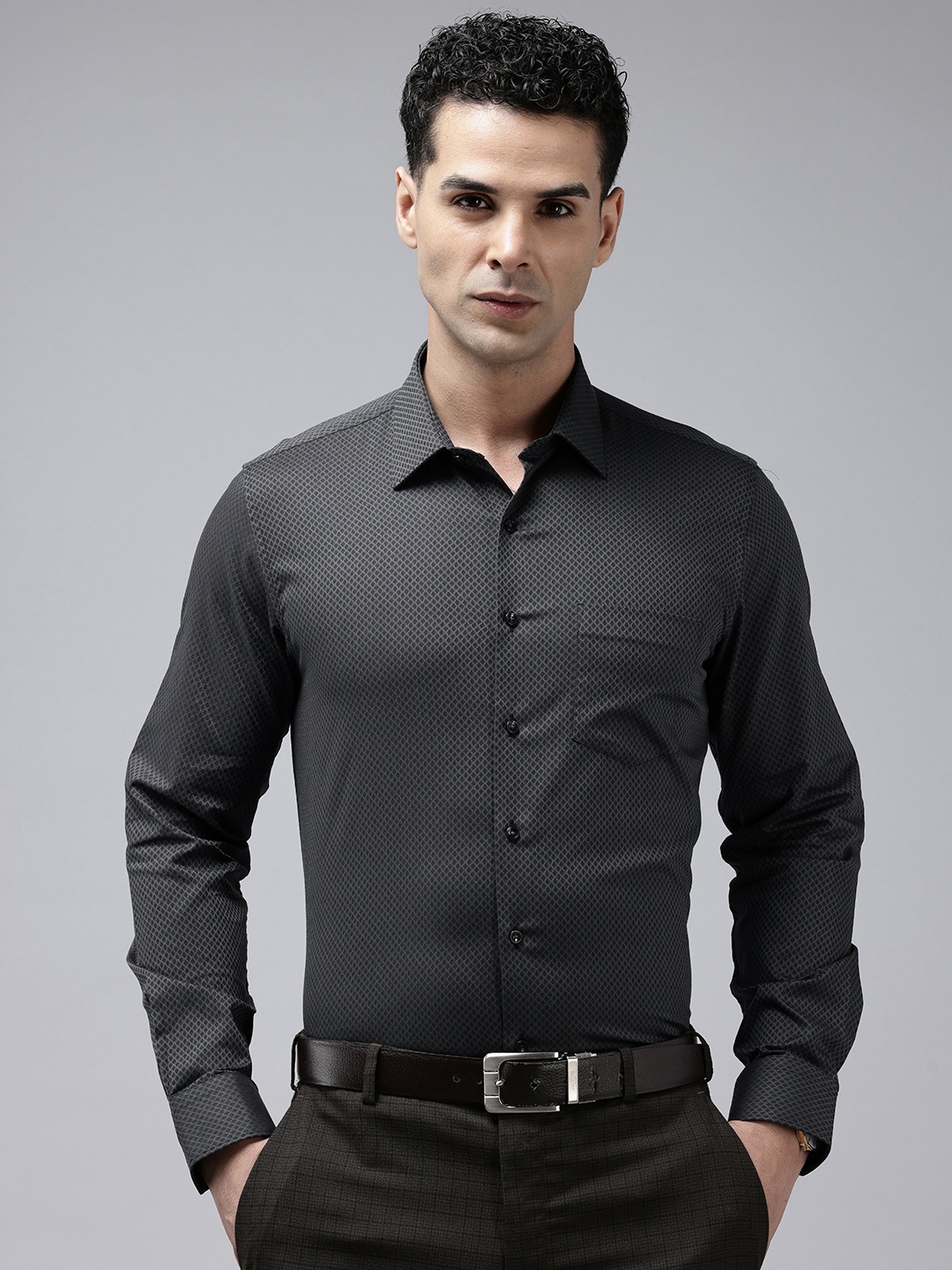 

Van Heusen Slim Fit Opaque Self Design Textured Pure Cotton Formal Shirt, Charcoal