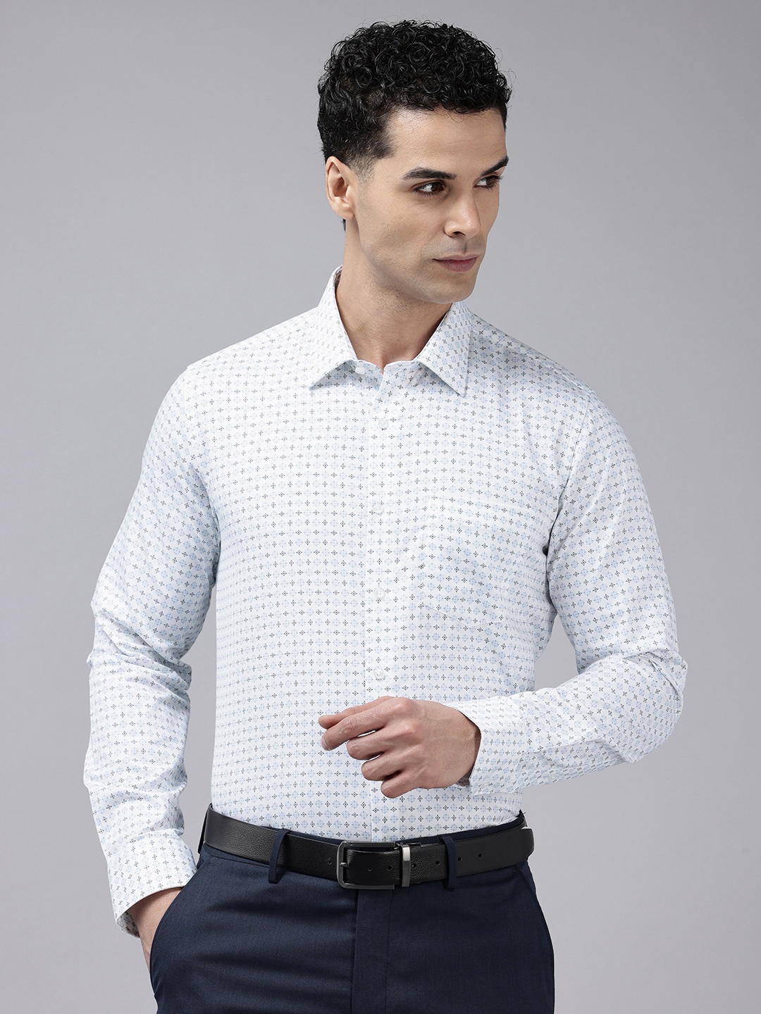 

Van Heusen Slim Fit Micro Ditsy Printed Pure Cotton Formal Shirt, White