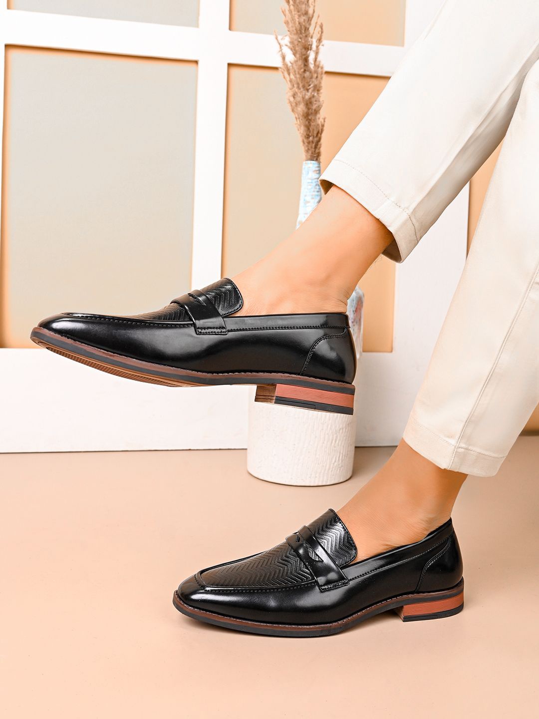 House of Pataudi Men Textured Slip-On Loafers, Black