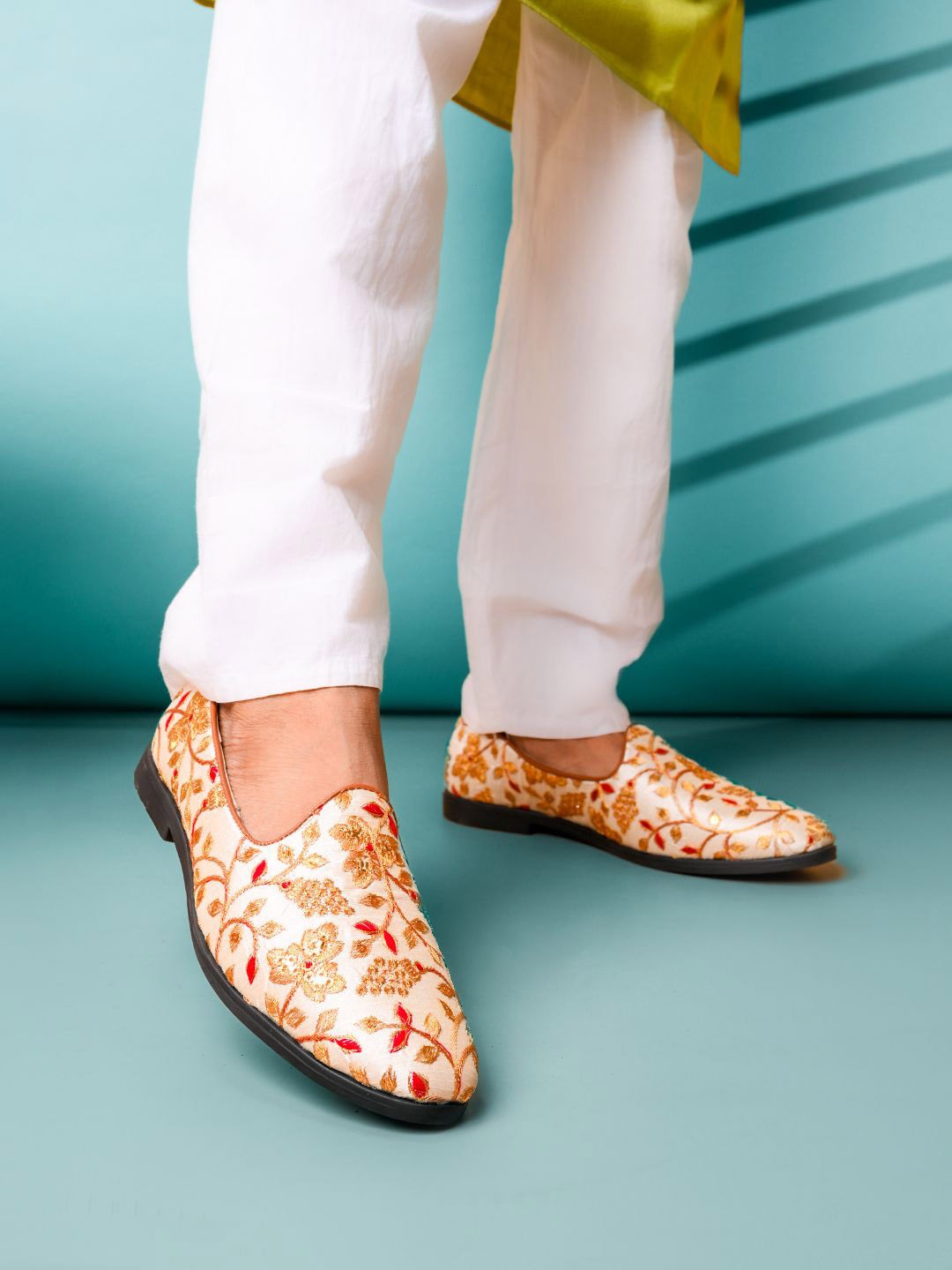 

House of Pataudi Men Embroidered Woven Design Slip On Lightweight Mojaris, Gold
