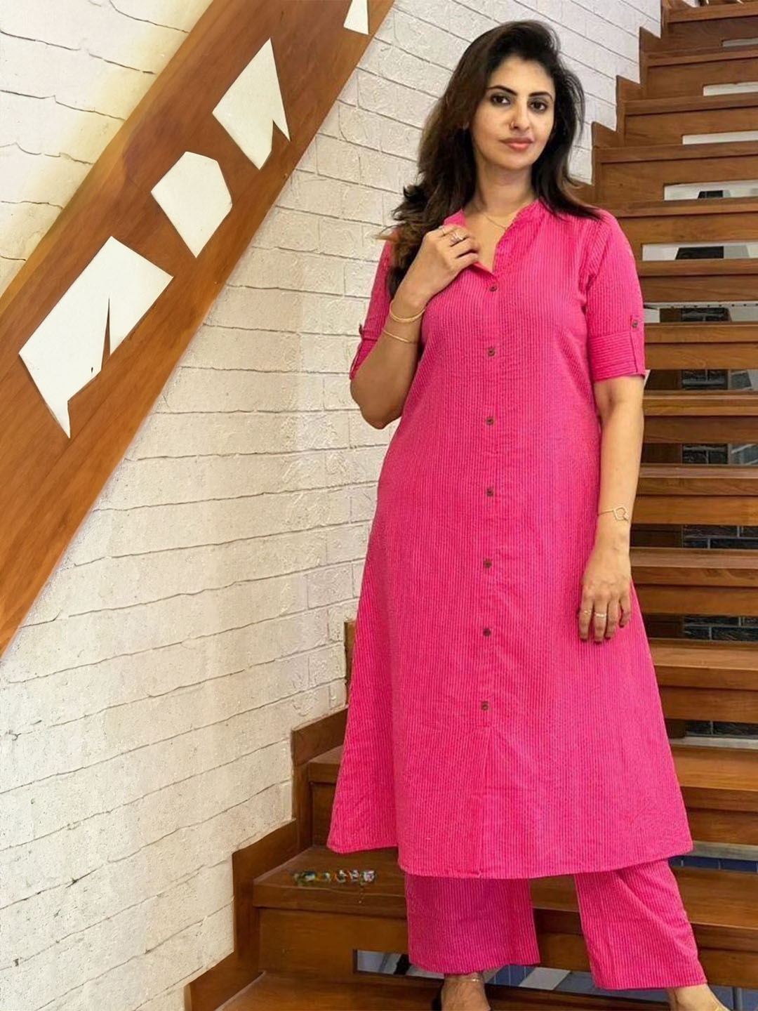 

Rujave Striped Printed Roll Up Sleeves Straight Pure Cotton Kurta With Trousers, Pink